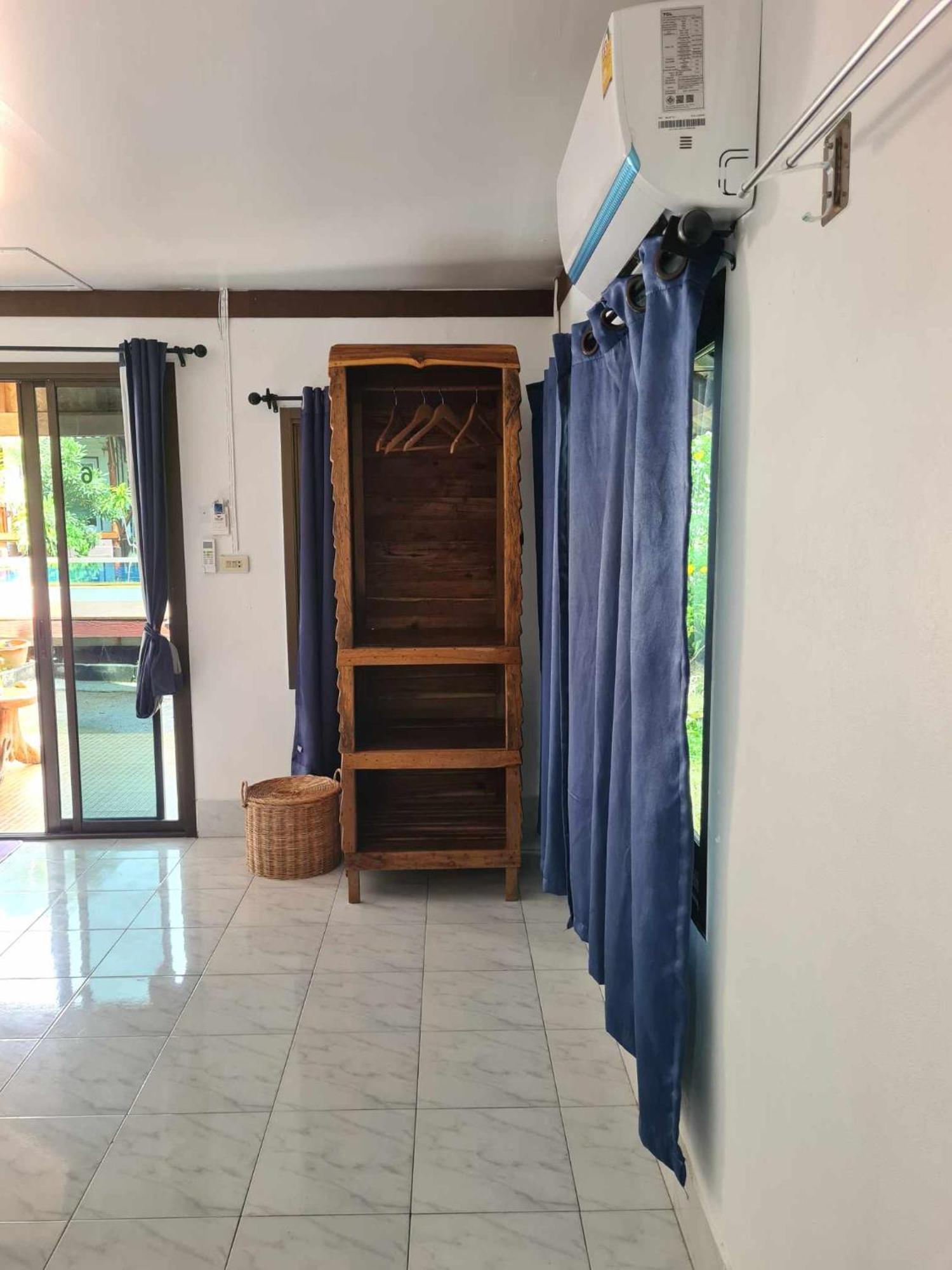 Guest house Sunrise House *