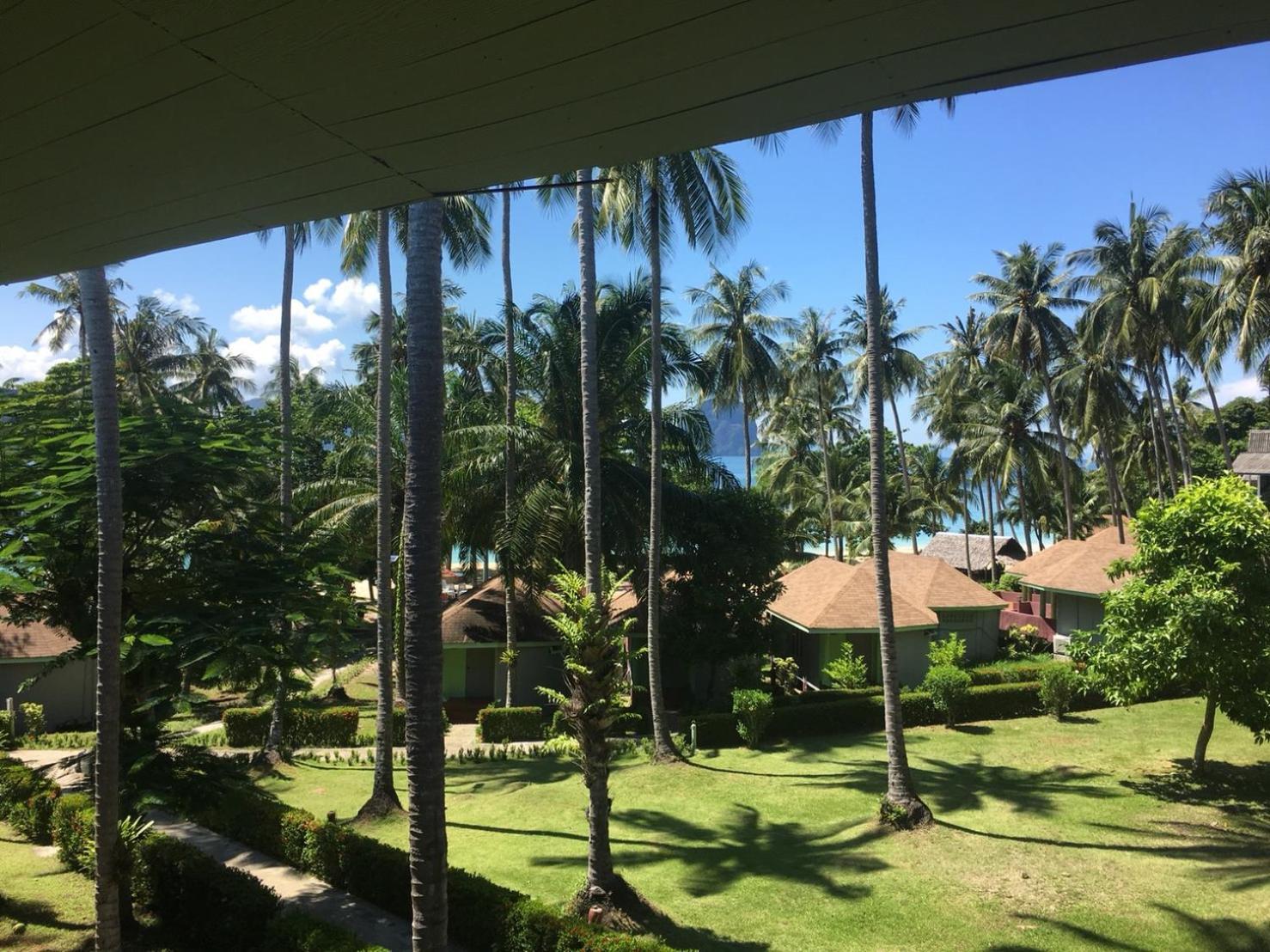 Koh Ngai Resort