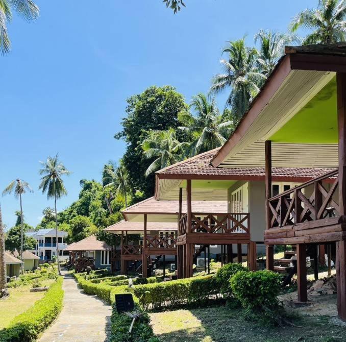 Koh Ngai Resort