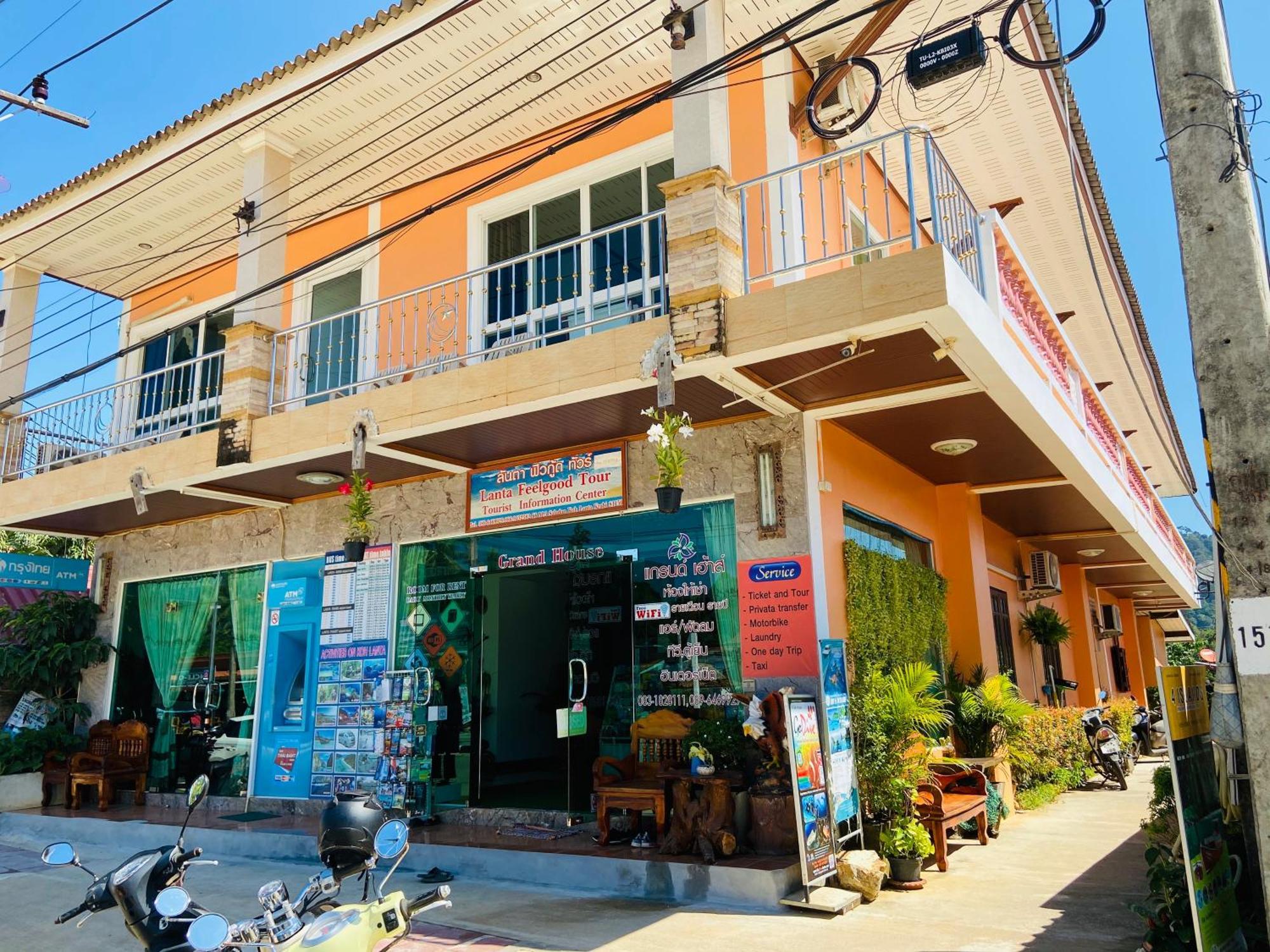 Lanta Grand House 3*