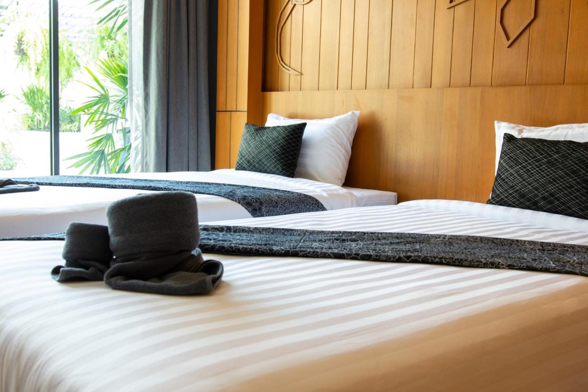 Hotel Tajh Pool 5*