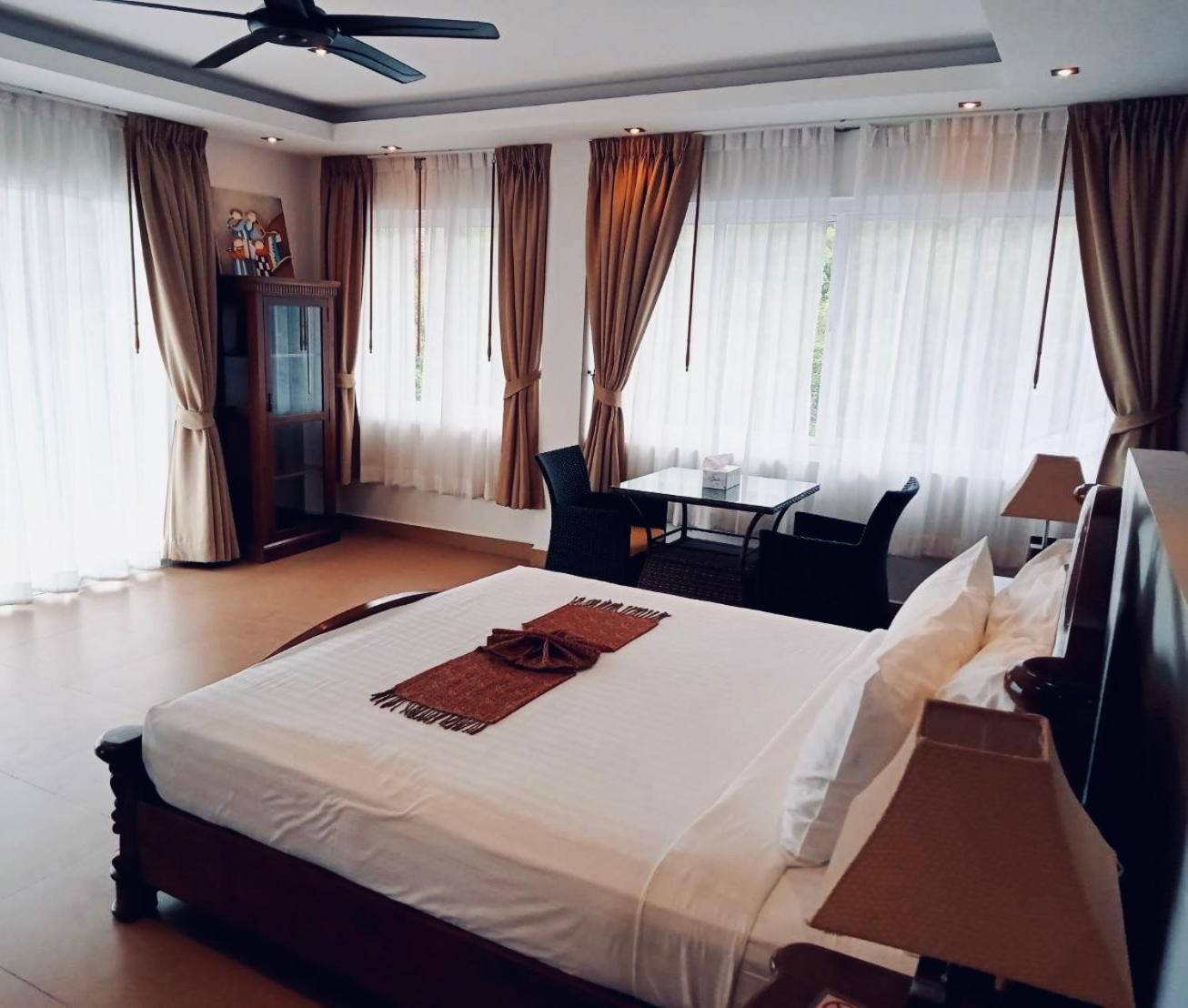 Islandview * Choeng Mon