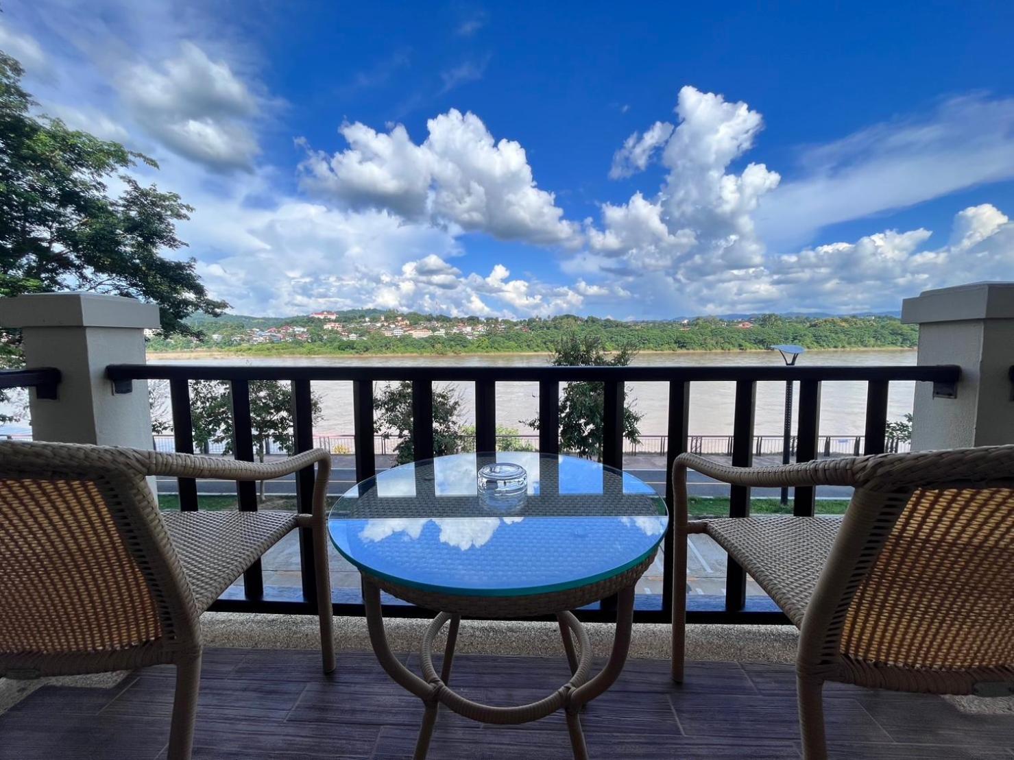 Chiangkhong Teak Garden Riverfront Onsen Hotel- Sha Extra Hotel 4*