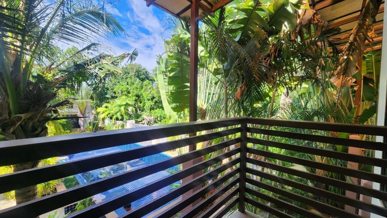 Oasis Garden & Pool At Vip Resort