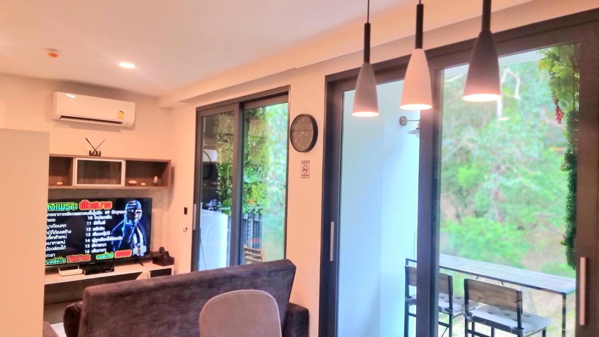 A505-penthouse Forest View 2br2bathao Nang *