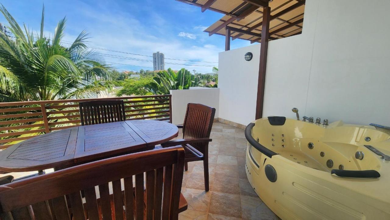 Oasis Garden & Pool At Vip 3* Ban Phe