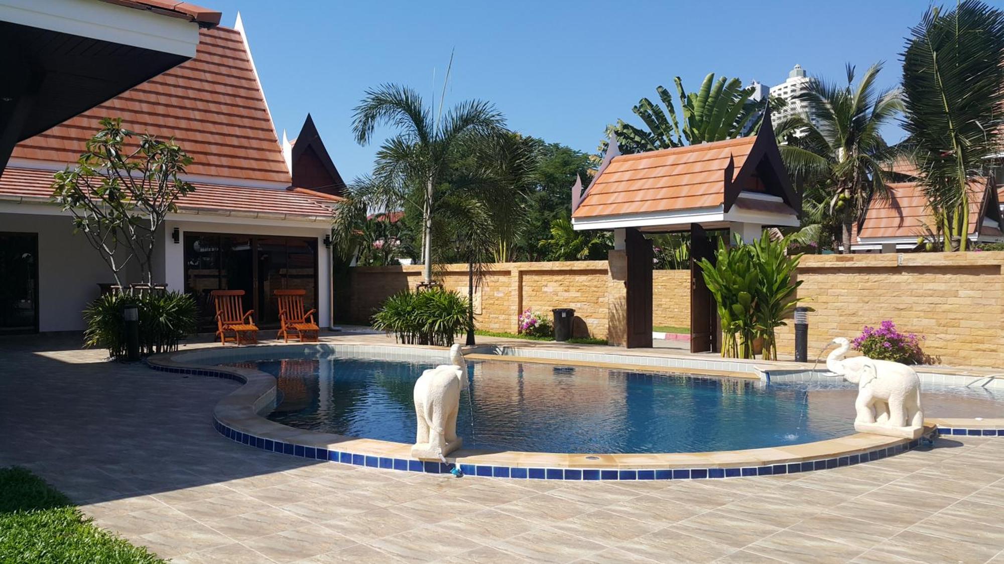 Resort Vip Chain Pool 3*