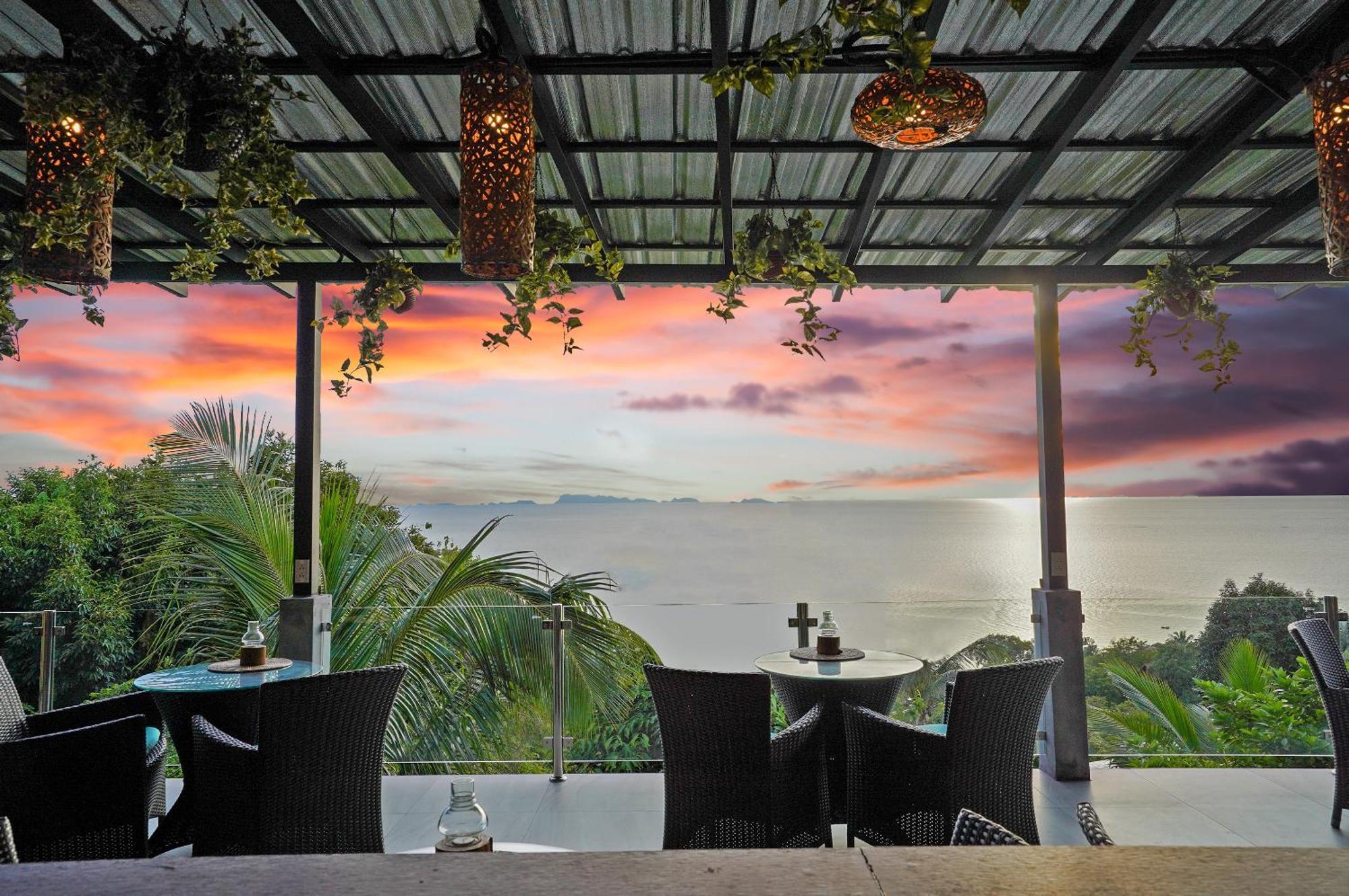 Sunset Hill Boutique Koh Phangan Resort 4*