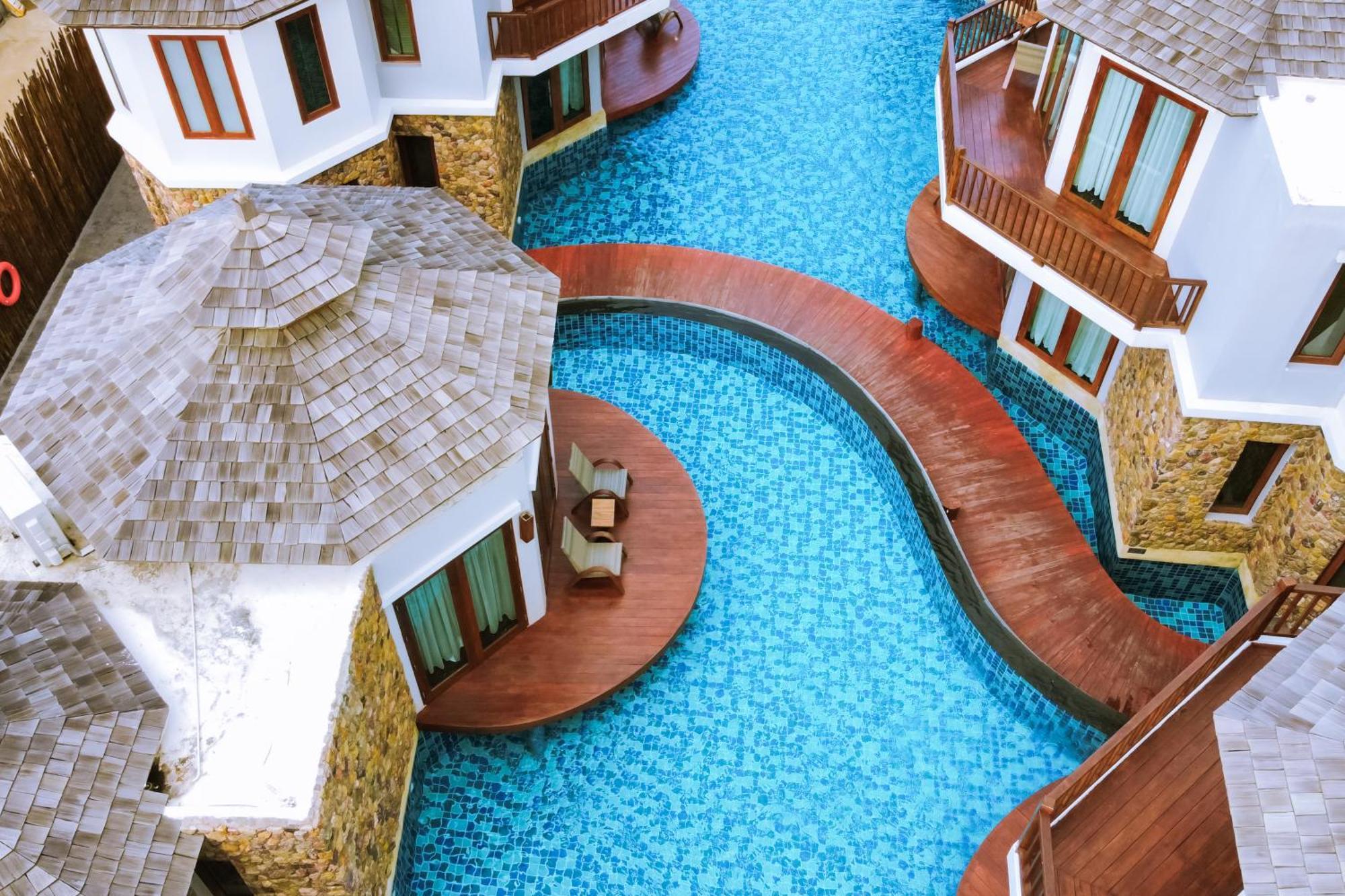 Yotaka Resort *