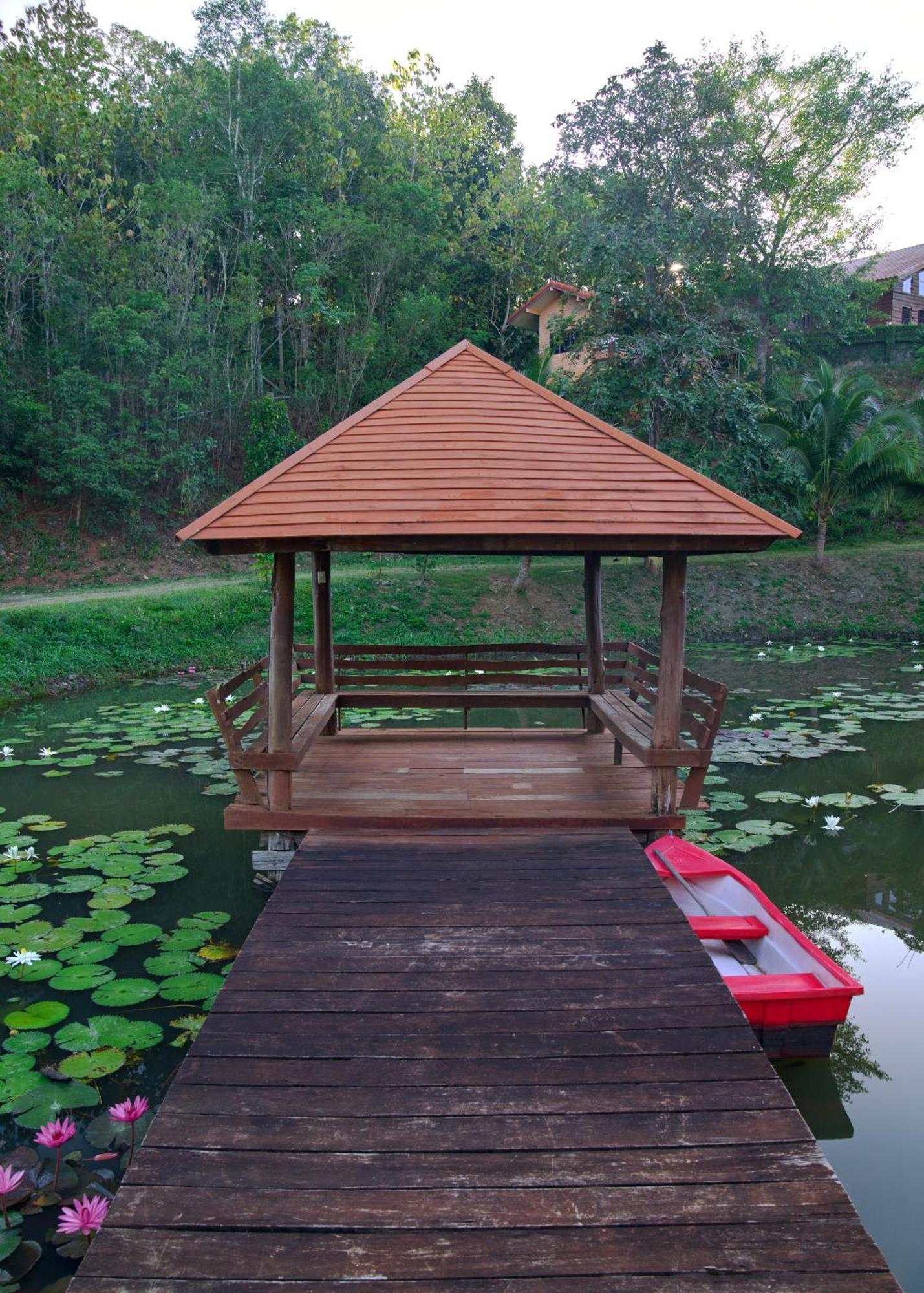 Nuyu Khaoyai *