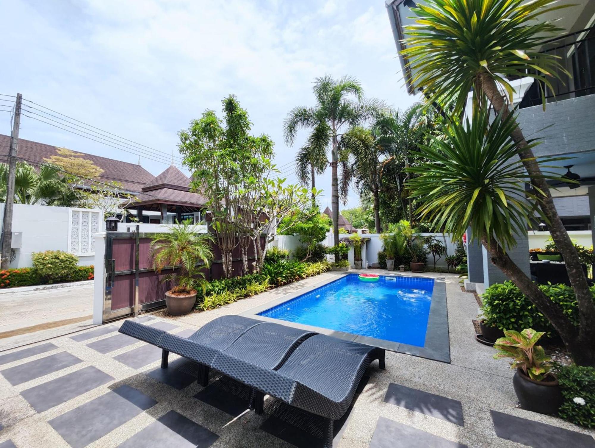 Baan Santhiya Private Pool - Free Tuk-tuk Service To The Beach! Villa Ao Nang