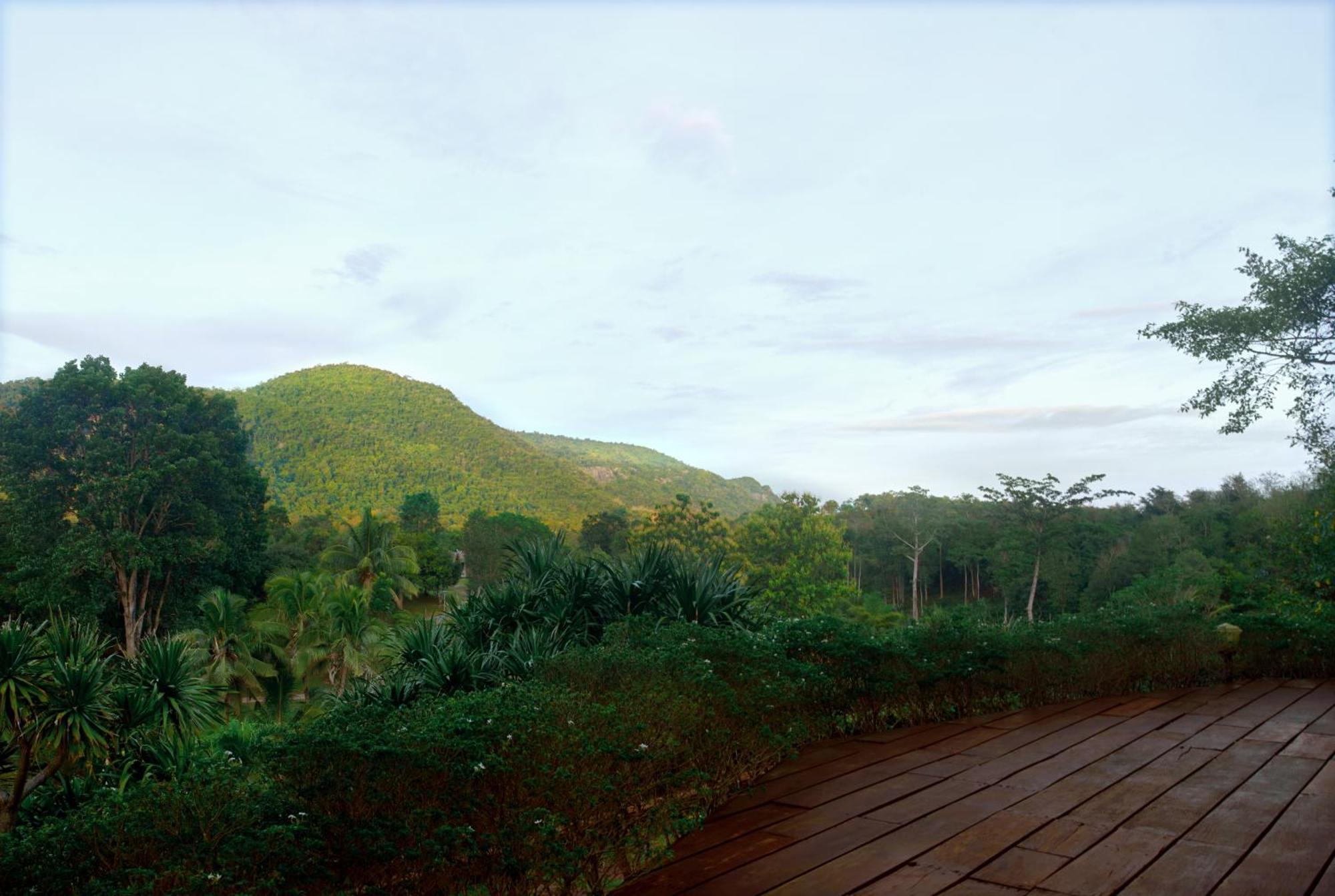 Nuyu Khaoyai