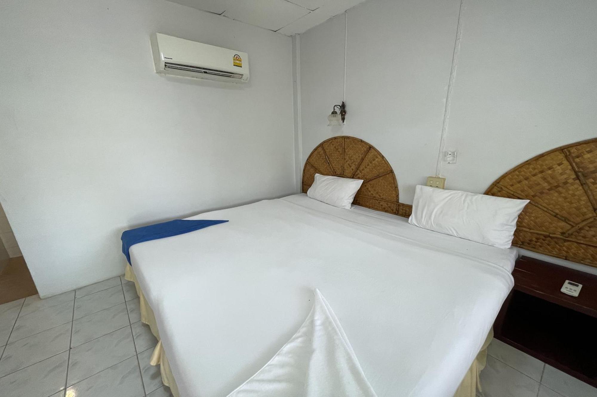 Sea Breeze Resort