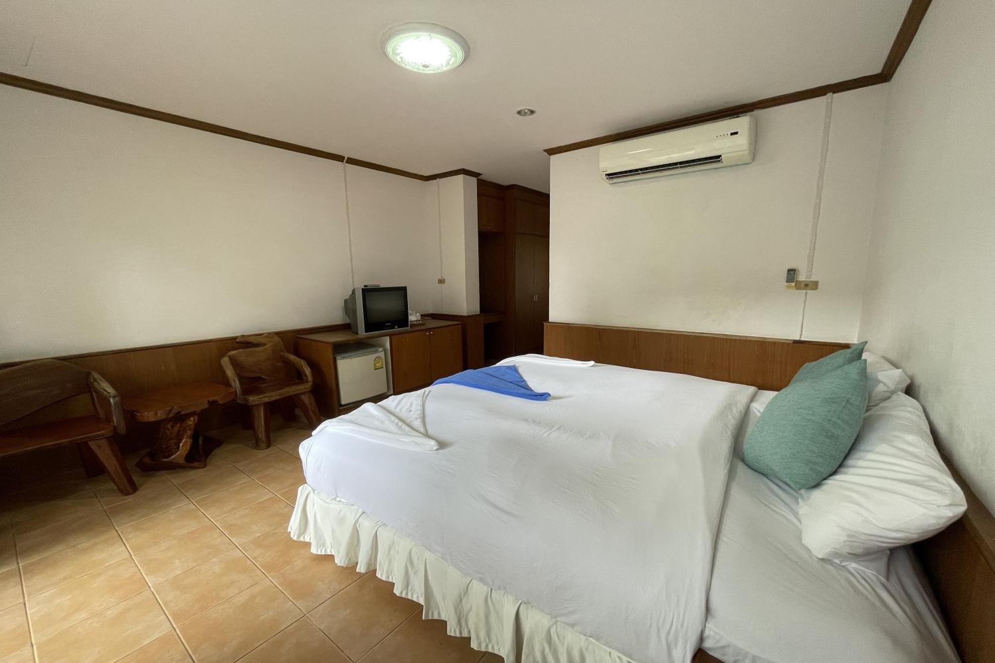 Sea Breeze Resort