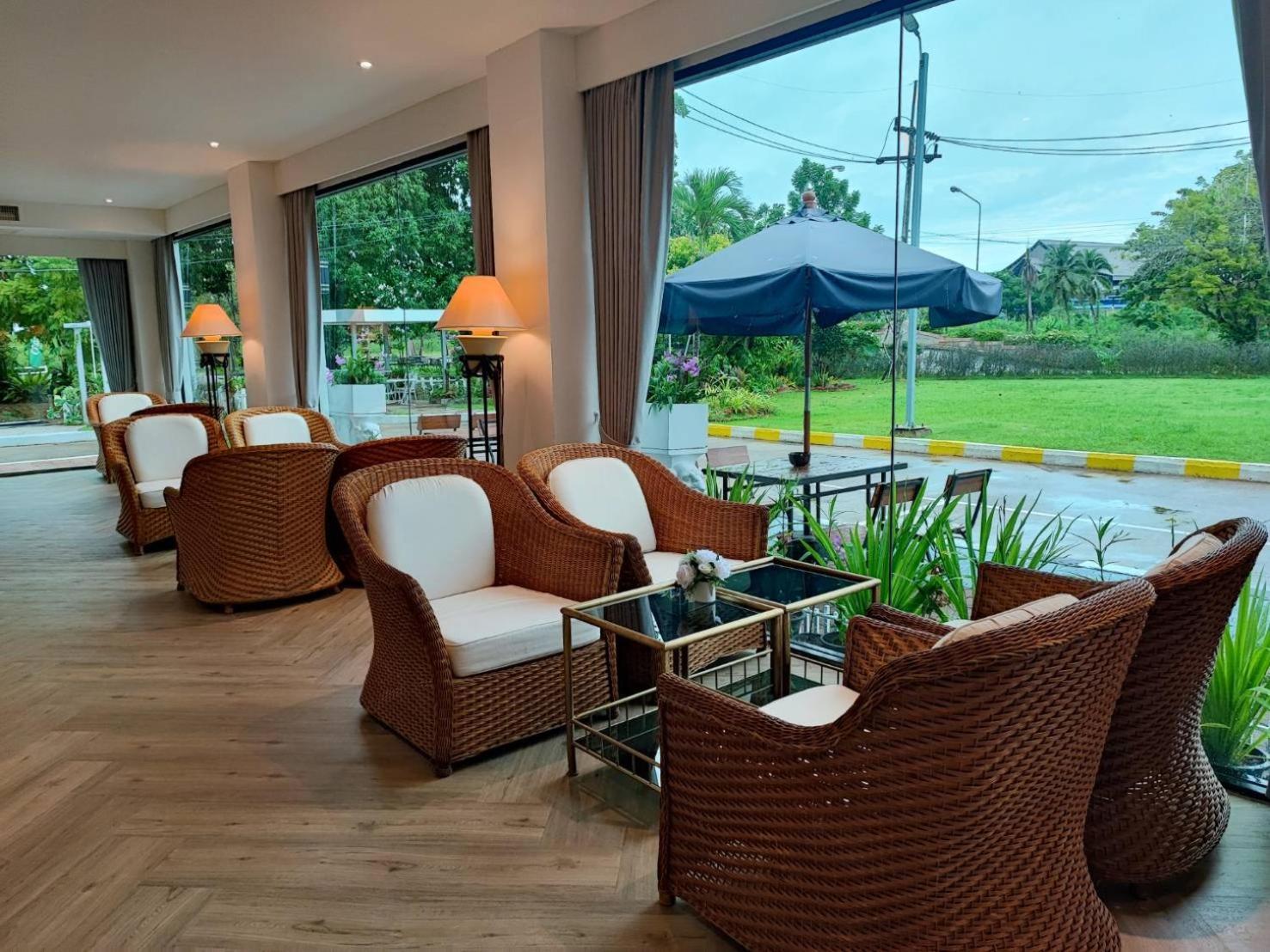 Rua Rasada Express Hotel Trang