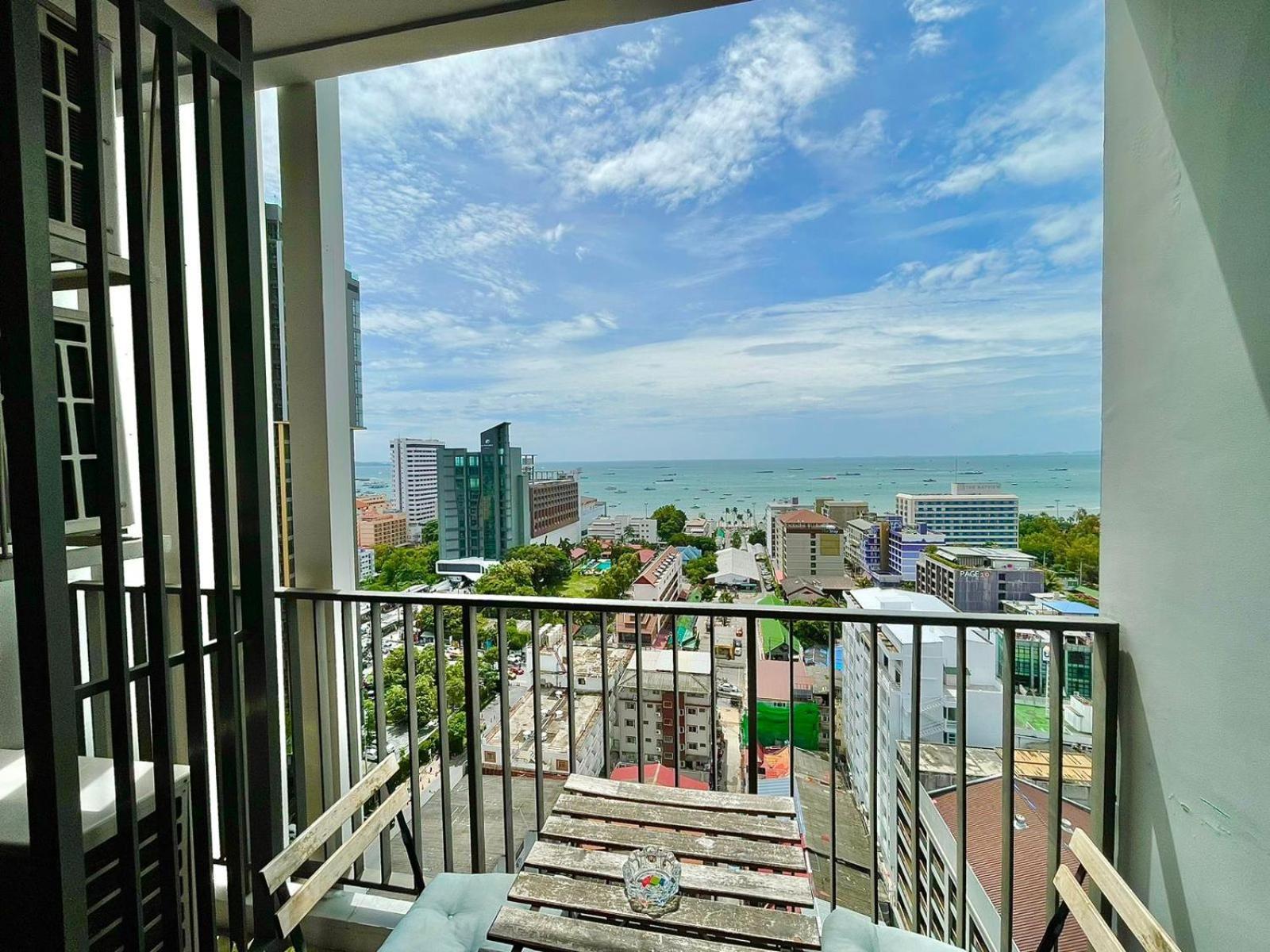 The Base Infinity Apartment Pattaya