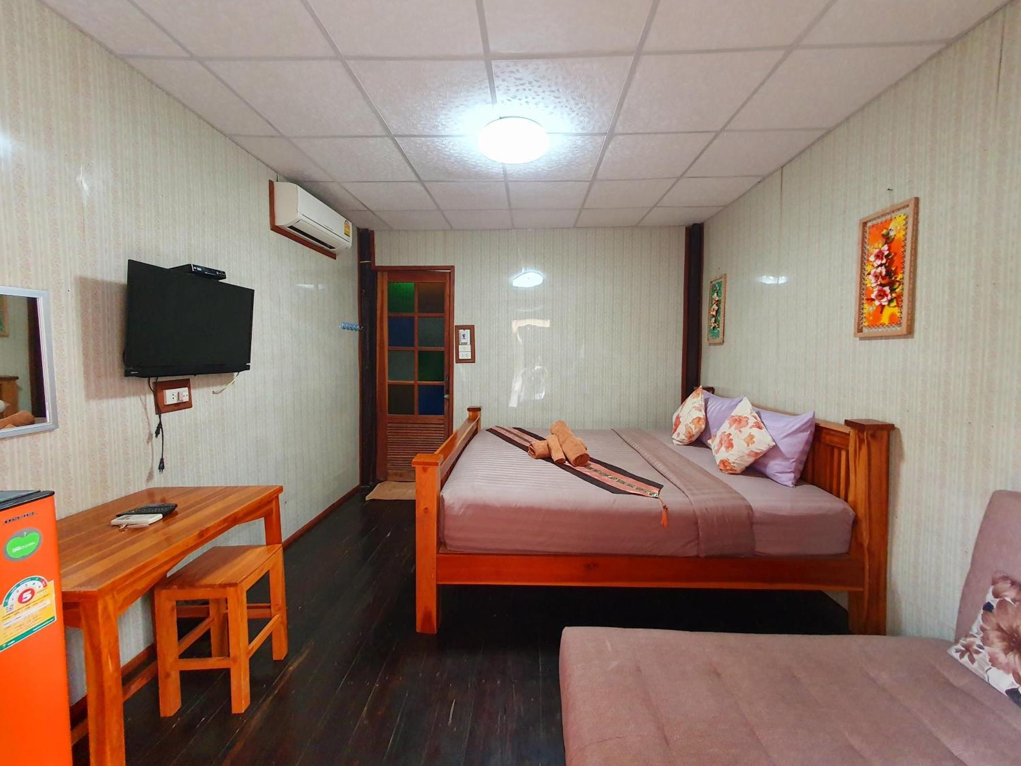 Ktt And Motorbike & Bicycle For Rents 2*