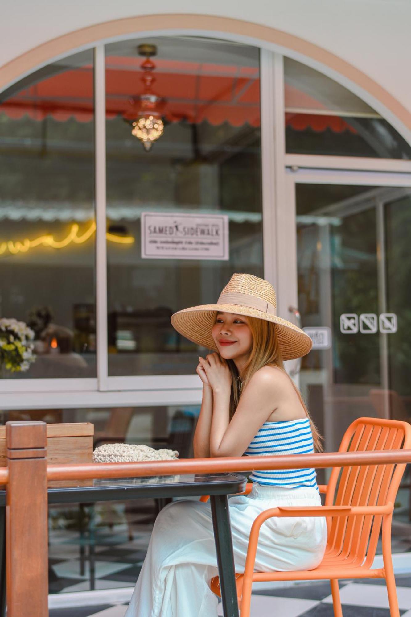 Hotel Sidewalk Boutique 2*