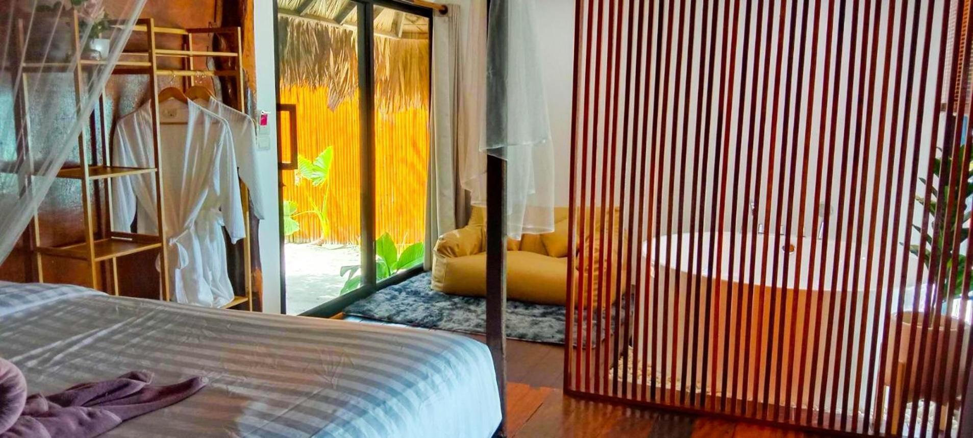 Bed & Breakfast Sea To Moon Koh Lipe