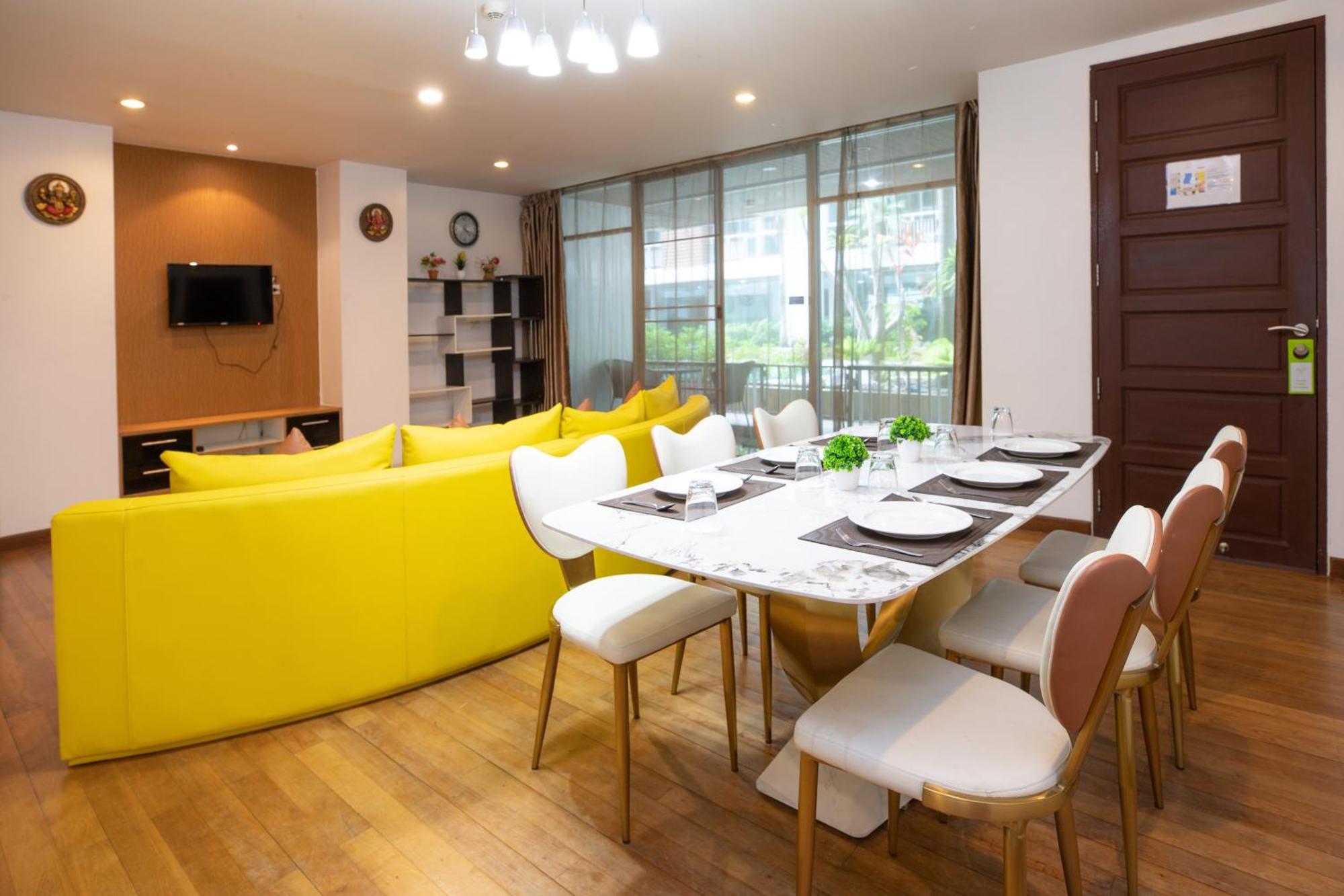 Aparthotel Icheck Residences 4*