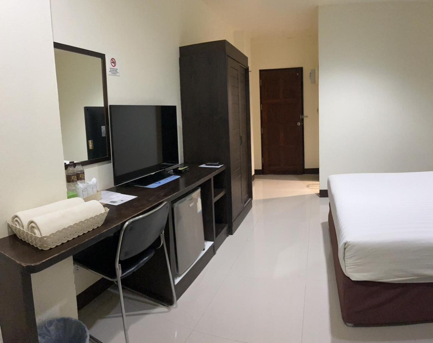 T.p. Place Hotel *