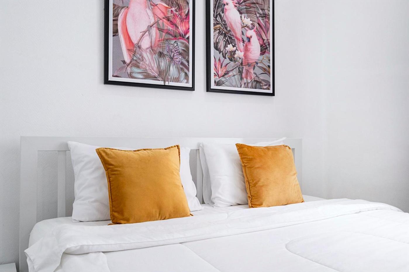 Majestic Pool 4 Bedrooms Private Pousada Pattaya