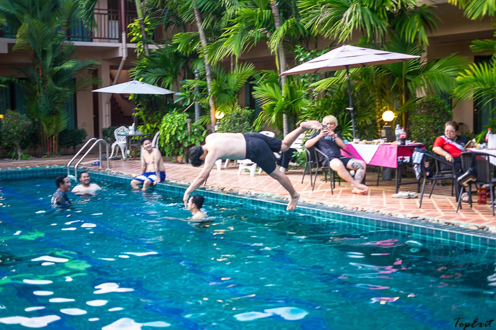Siam Tara 4*
