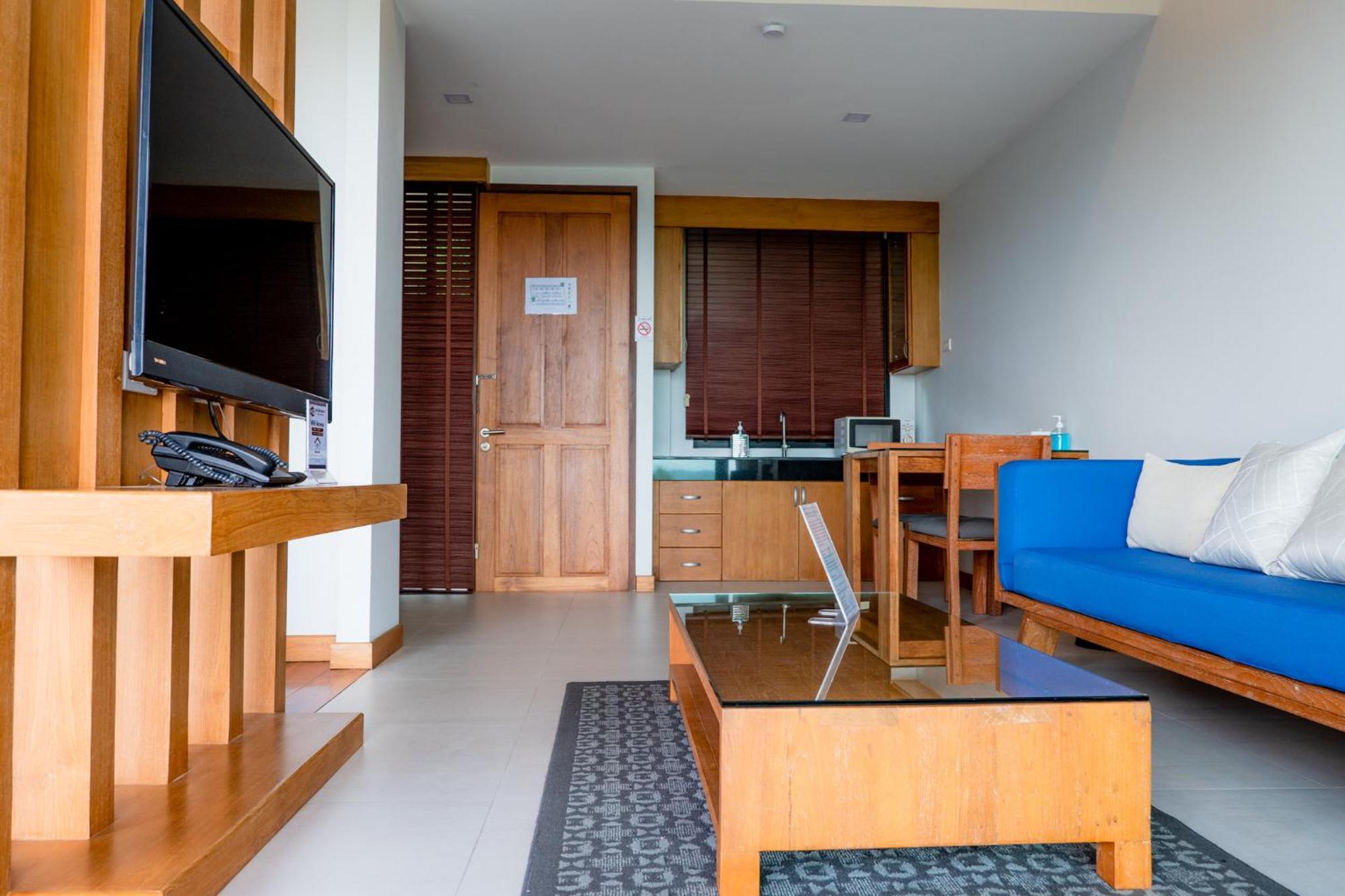 Lodge Aonang Pool *