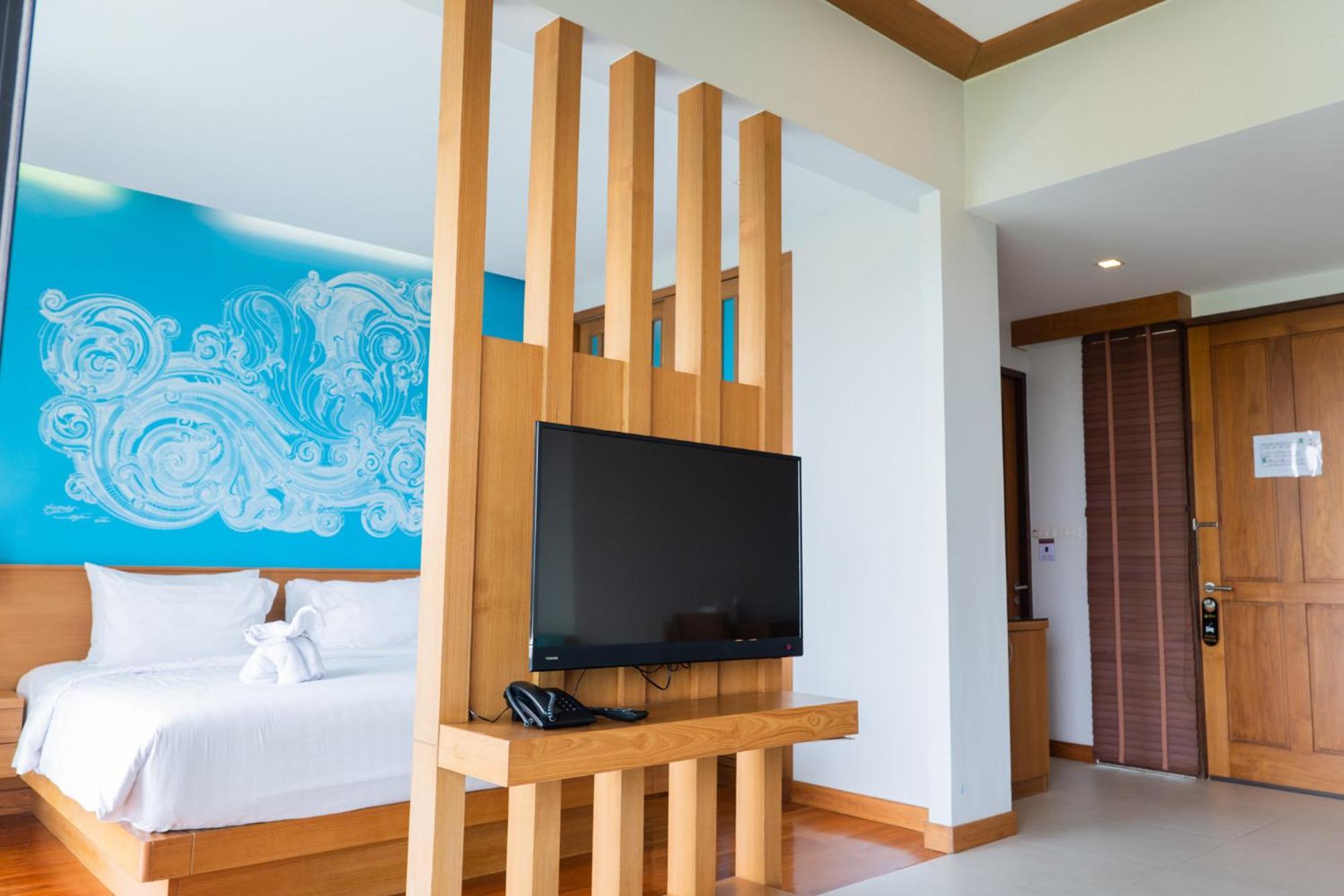 Lodge Aonang Pool *