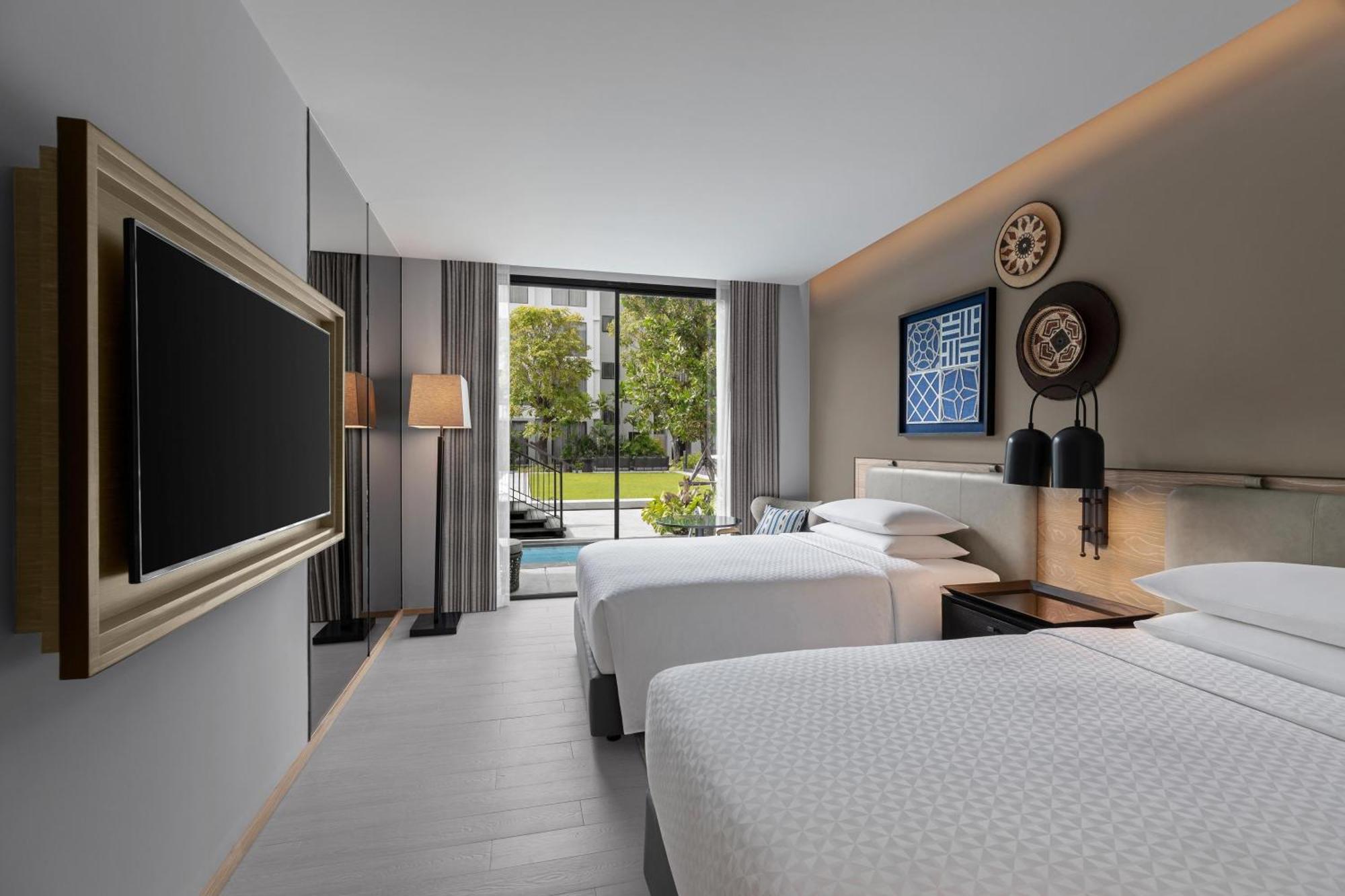 Four Points By Sheraton Phuket 4*