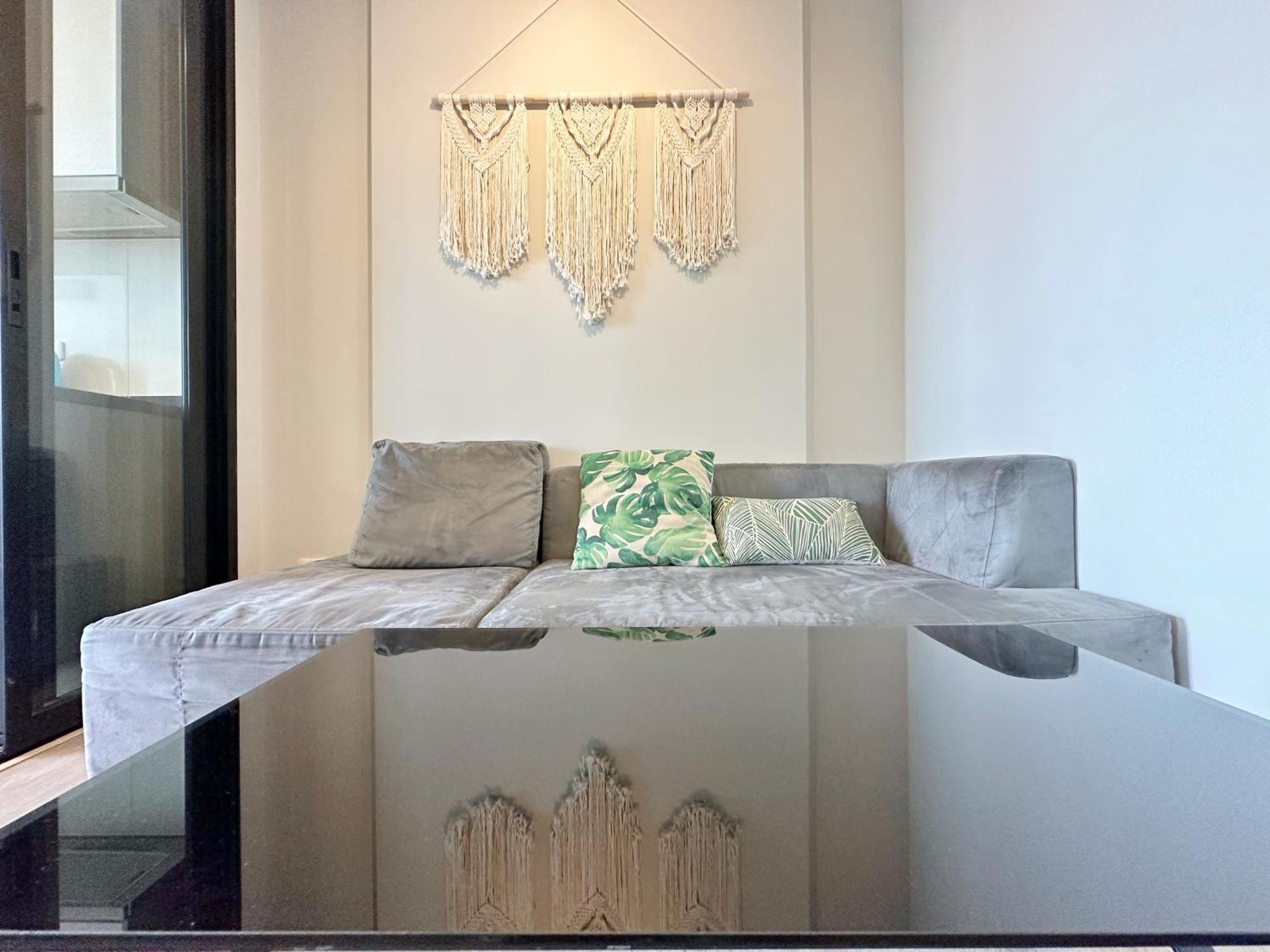 Aparthotel The Base By Wwc Pattaya