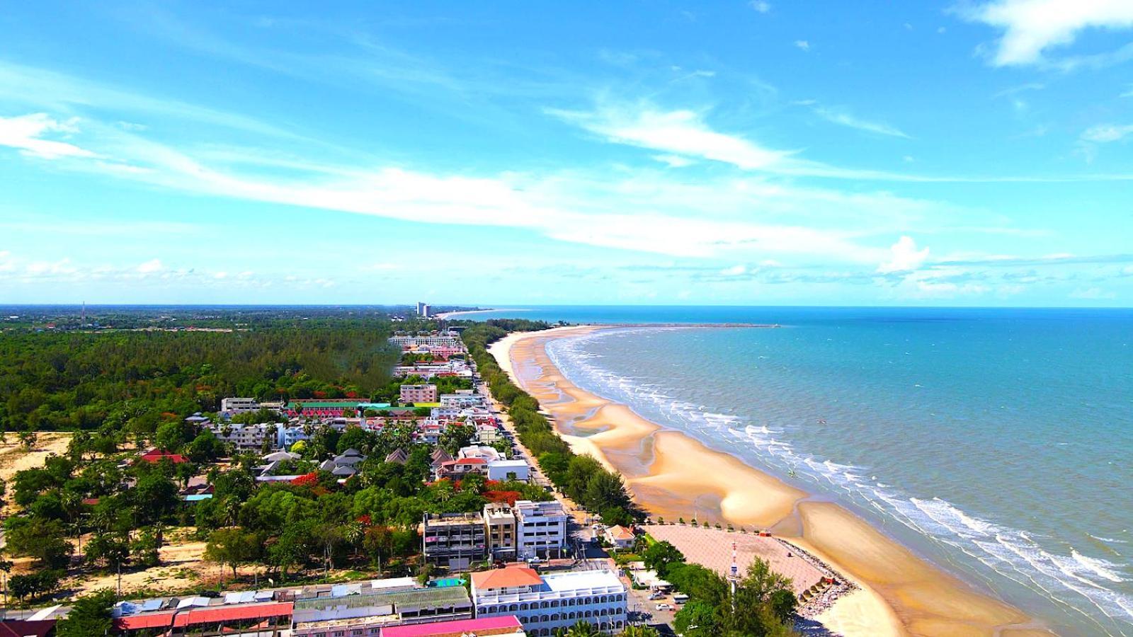 Beachfront With Balcony, Sea View & Pool View - Cha Am - Hua Hin * Cha-Am