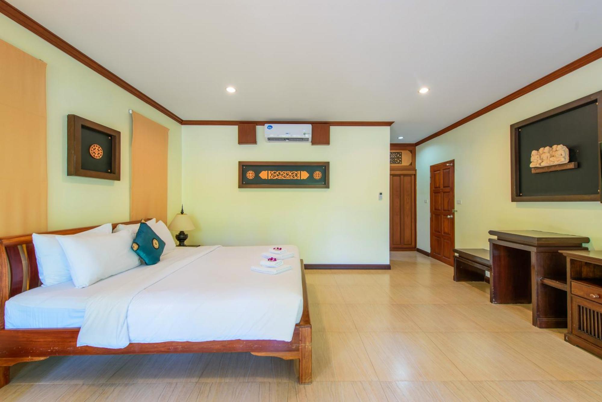 Baan Grood Arcadia &