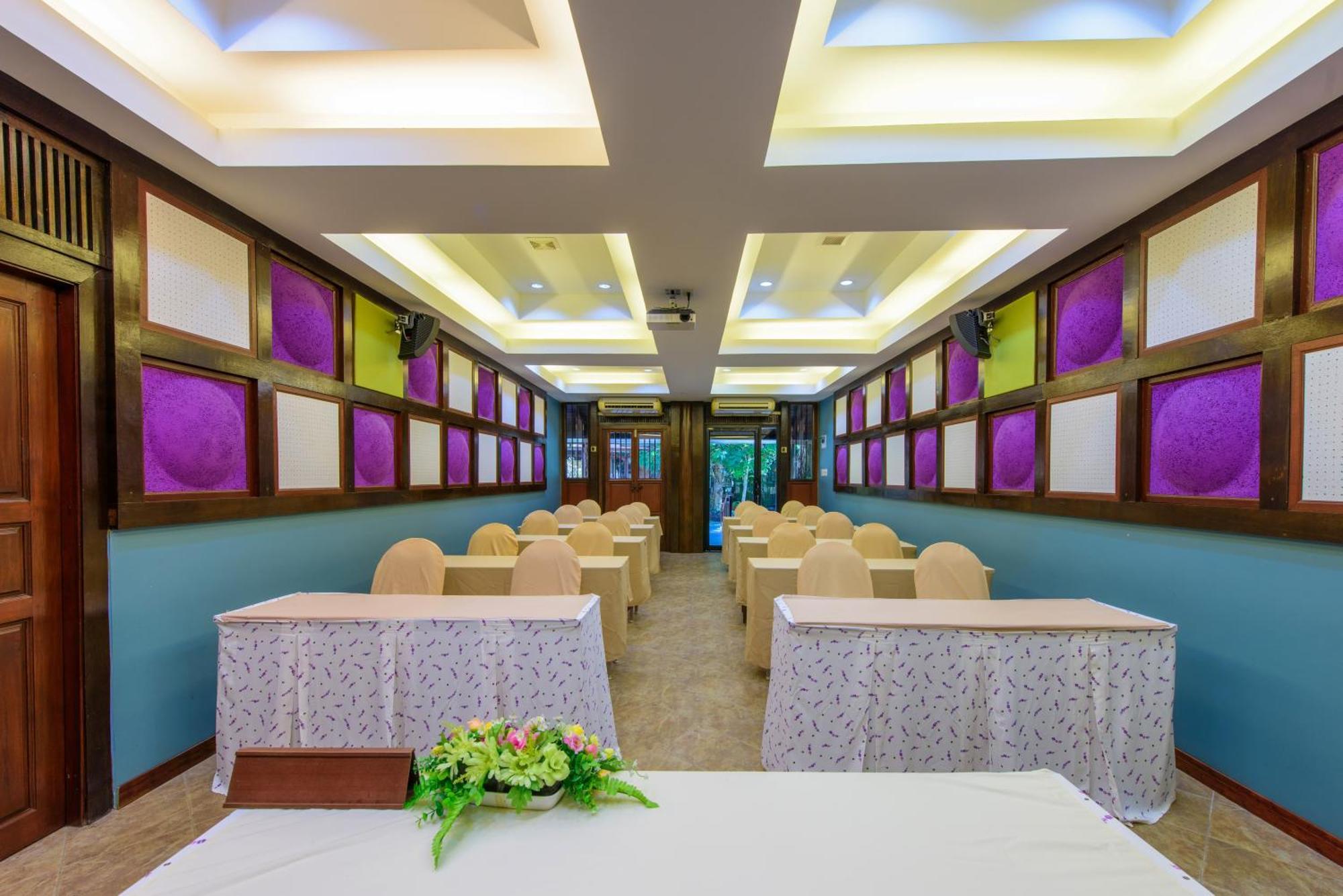 Baan Grood Arcadia &