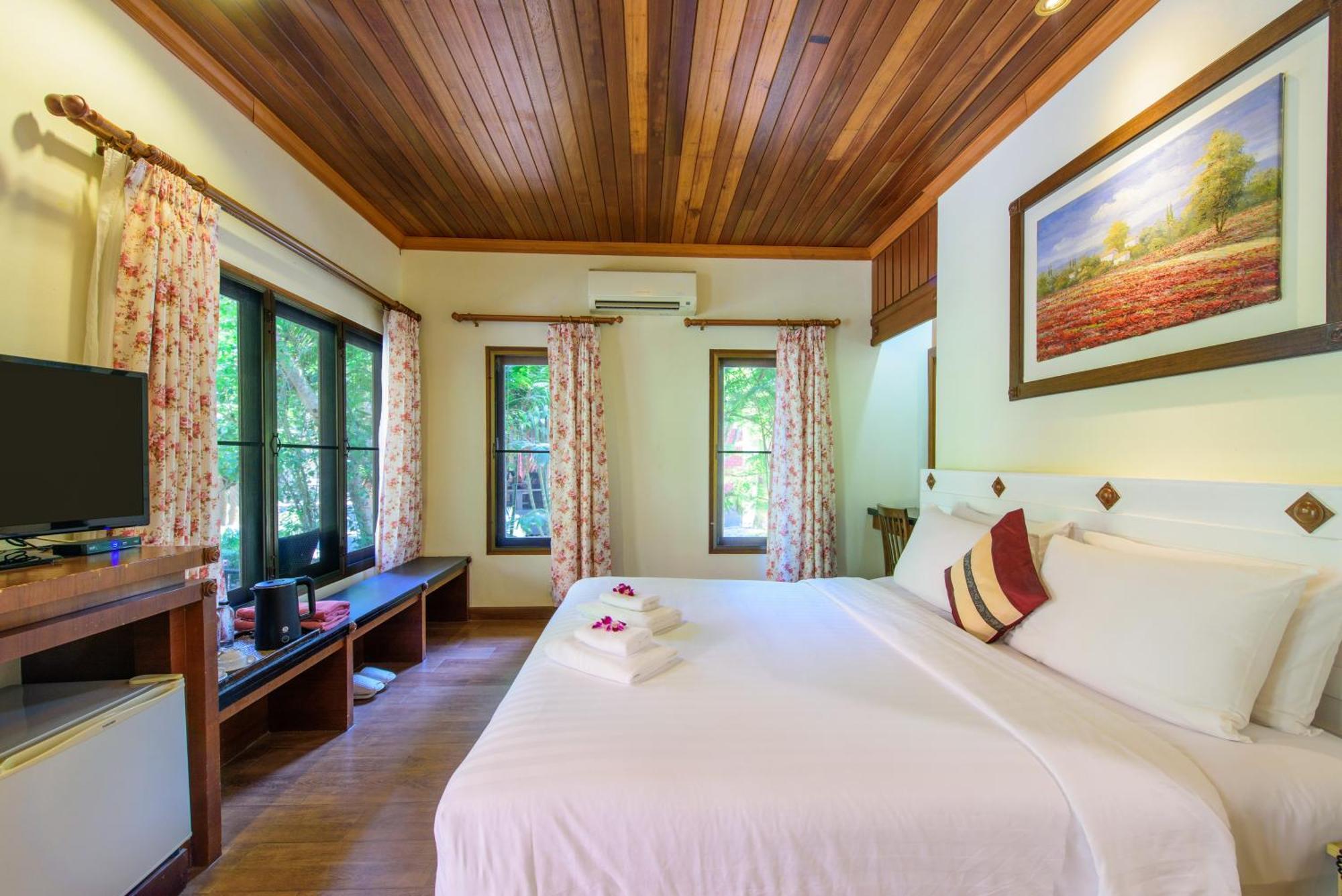 Baan Grood Arcadia & 3*