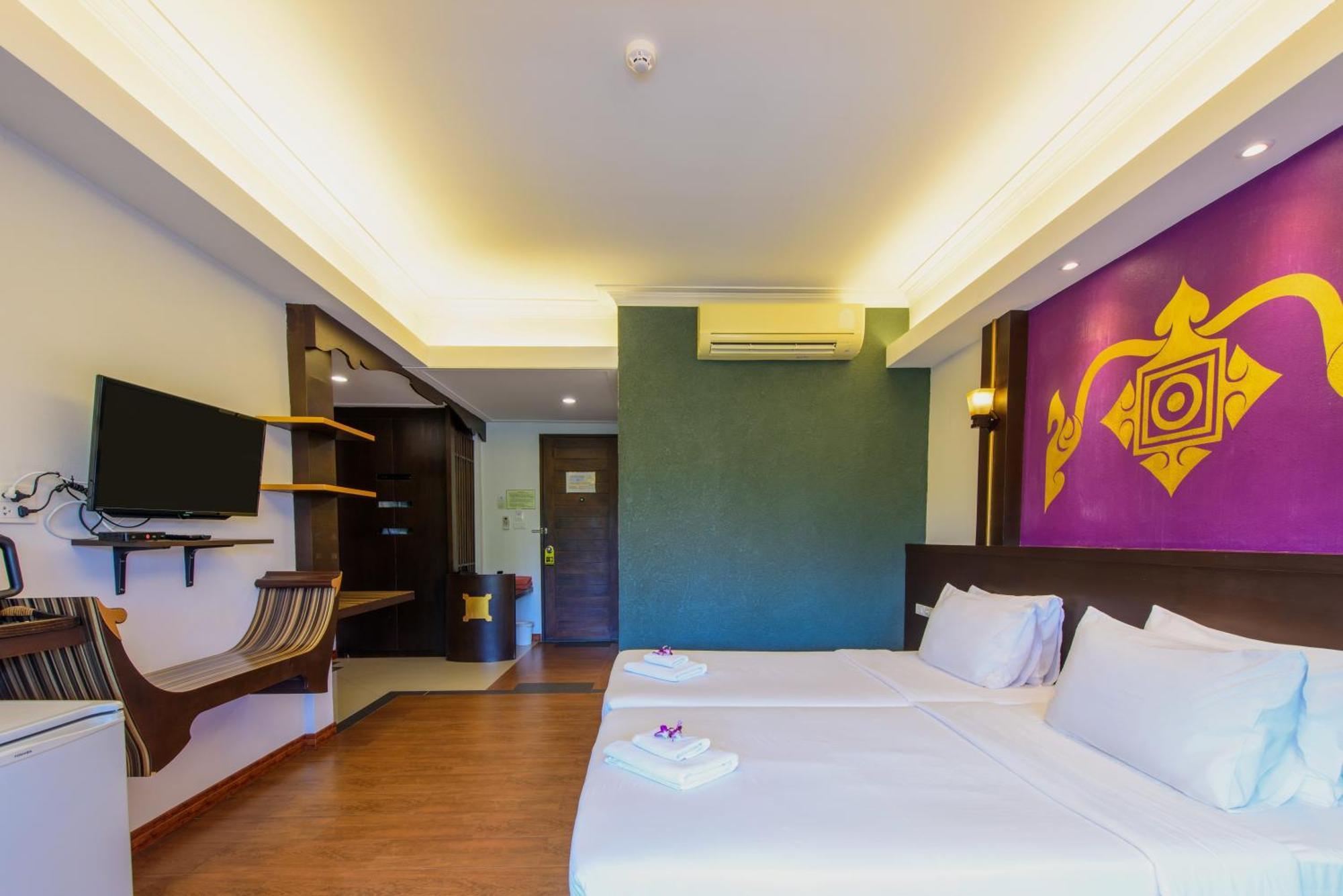 Baan Grood Arcadia & Ban Krut (Prachuap Khiri Khan)