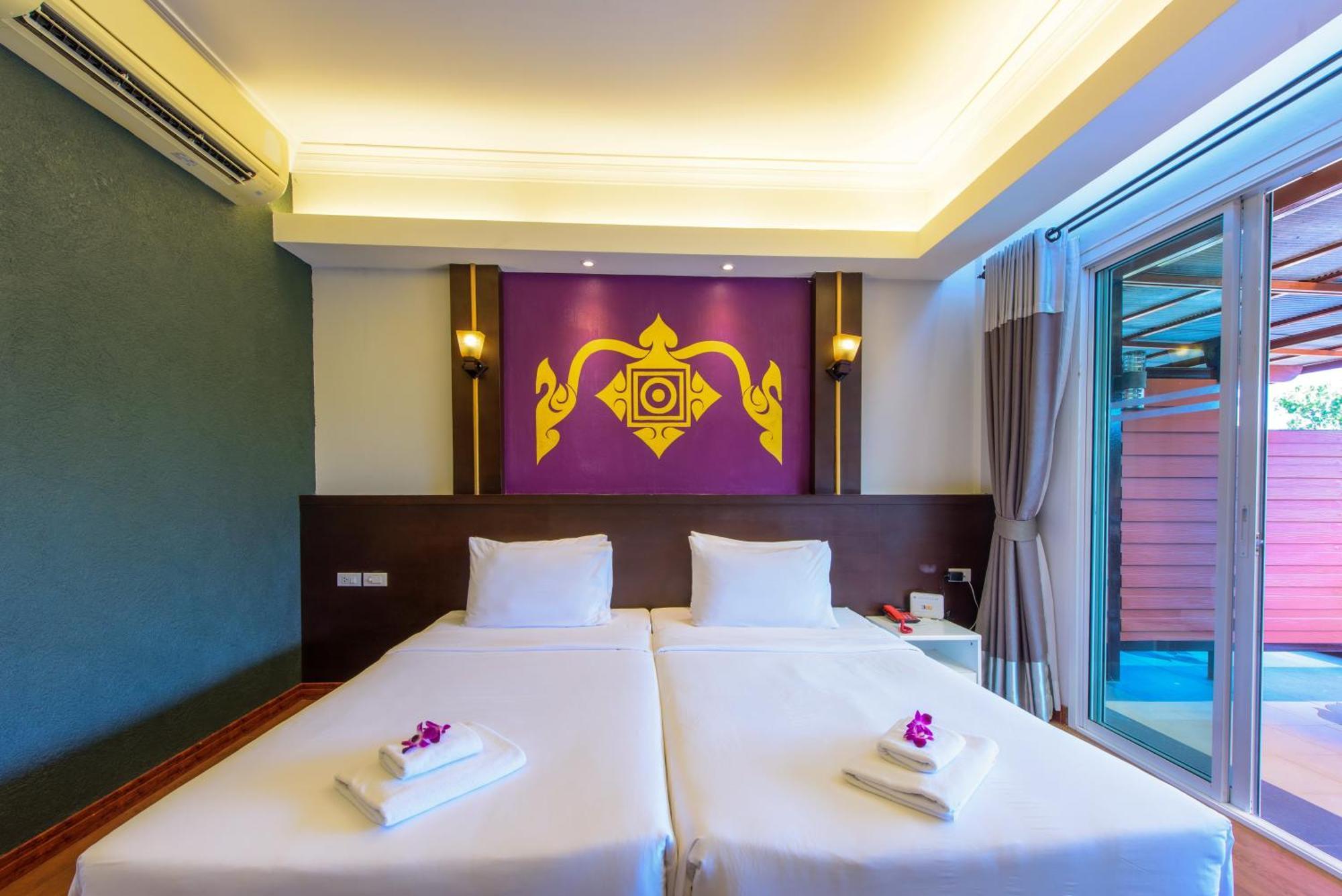 Baan Grood Arcadia &