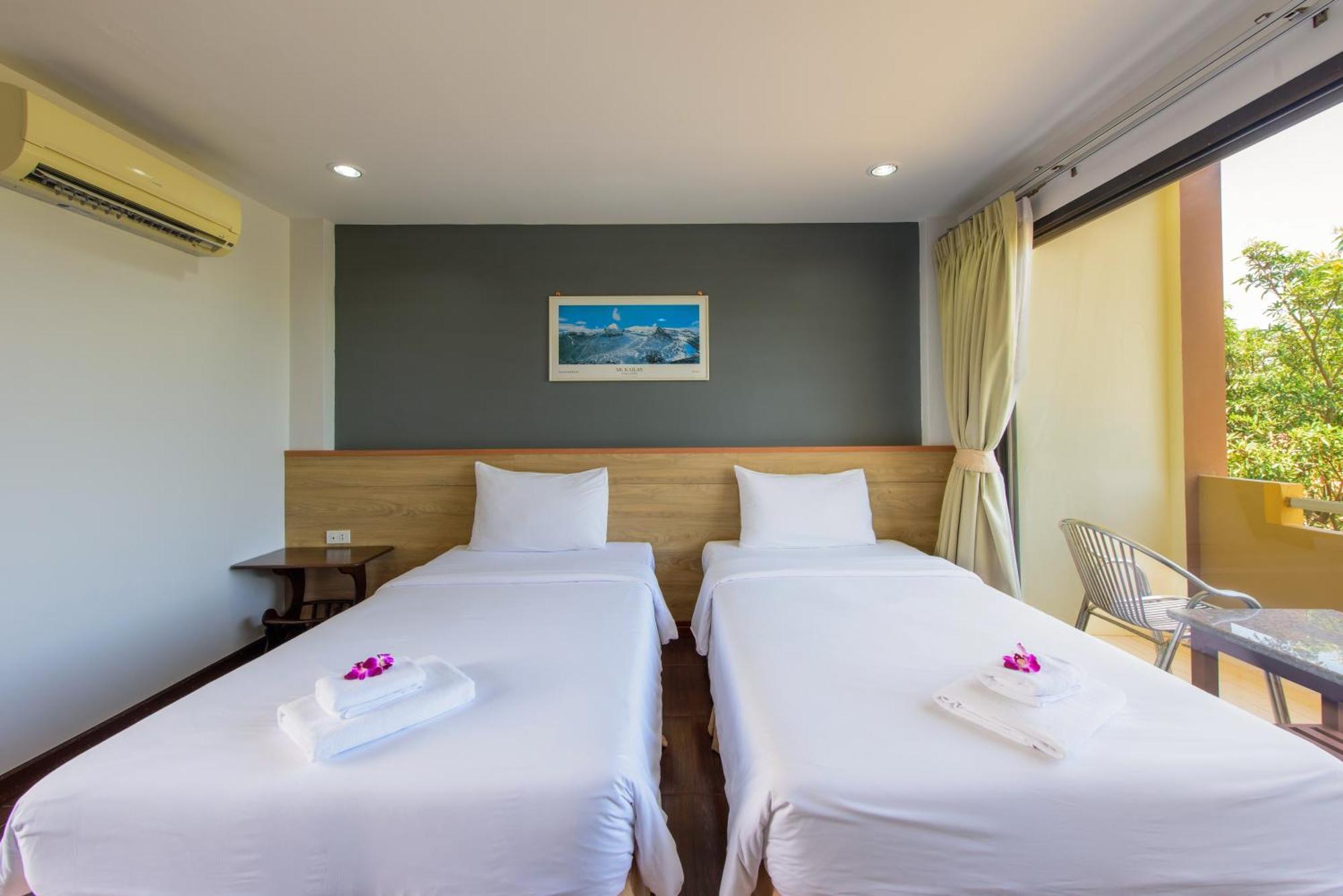 Baan Grood Arcadia & 3* Ban Krut (Prachuap Khiri Khan)