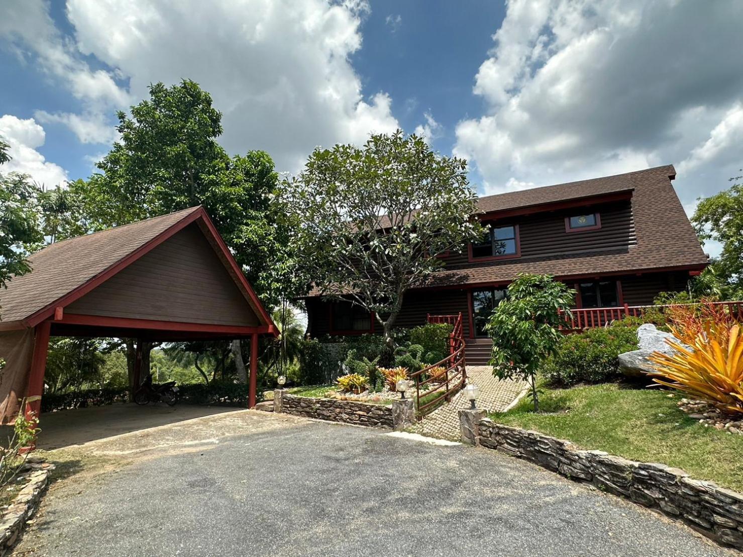 Monlada Khaoyai 3*