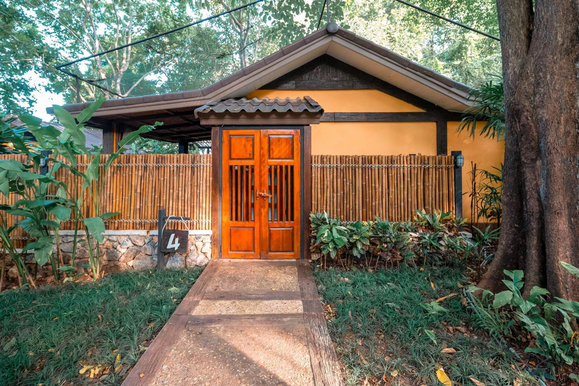 Phutoey River Kwai Hotspring & Nature Resort Sai Yok