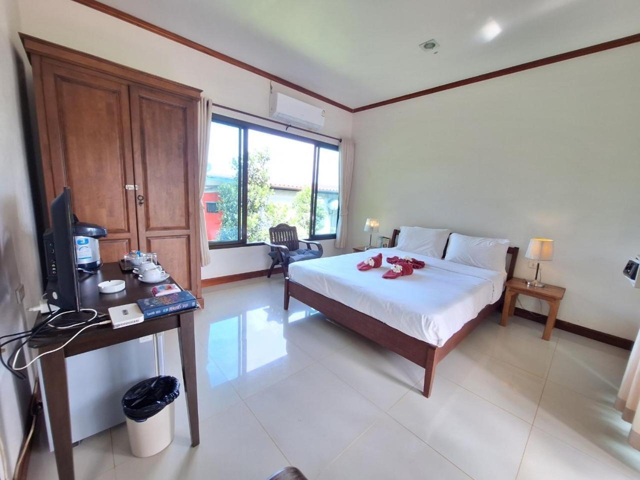 Seabreeze @ Hotel Koh Mak