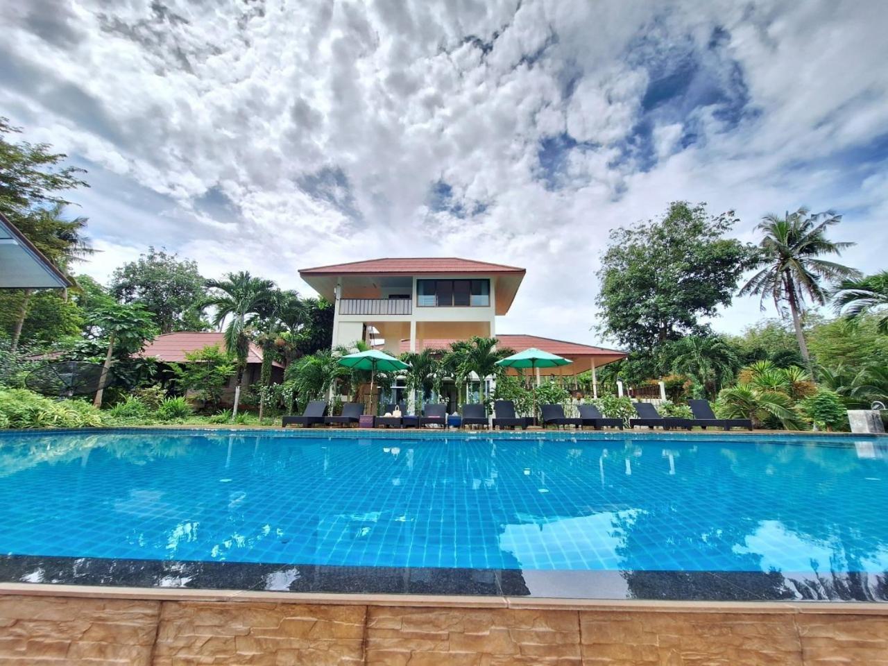 Hotel Seabreeze @ Koh Mak