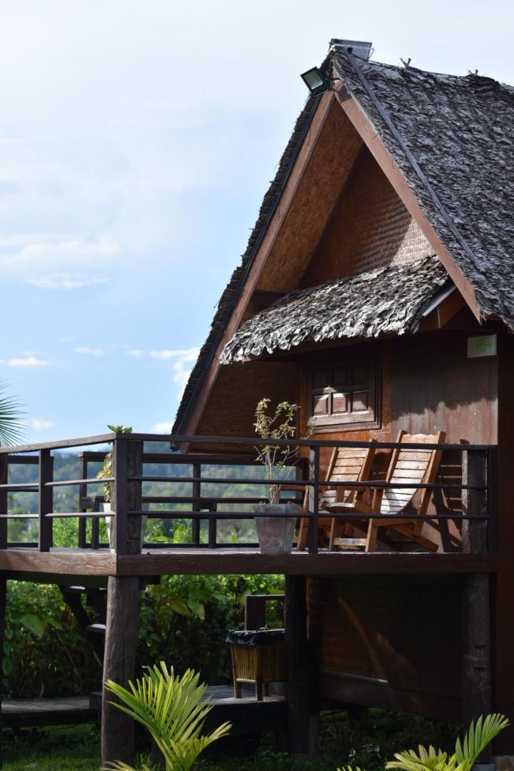 Resort เฮินไต แม่ลาน้อย