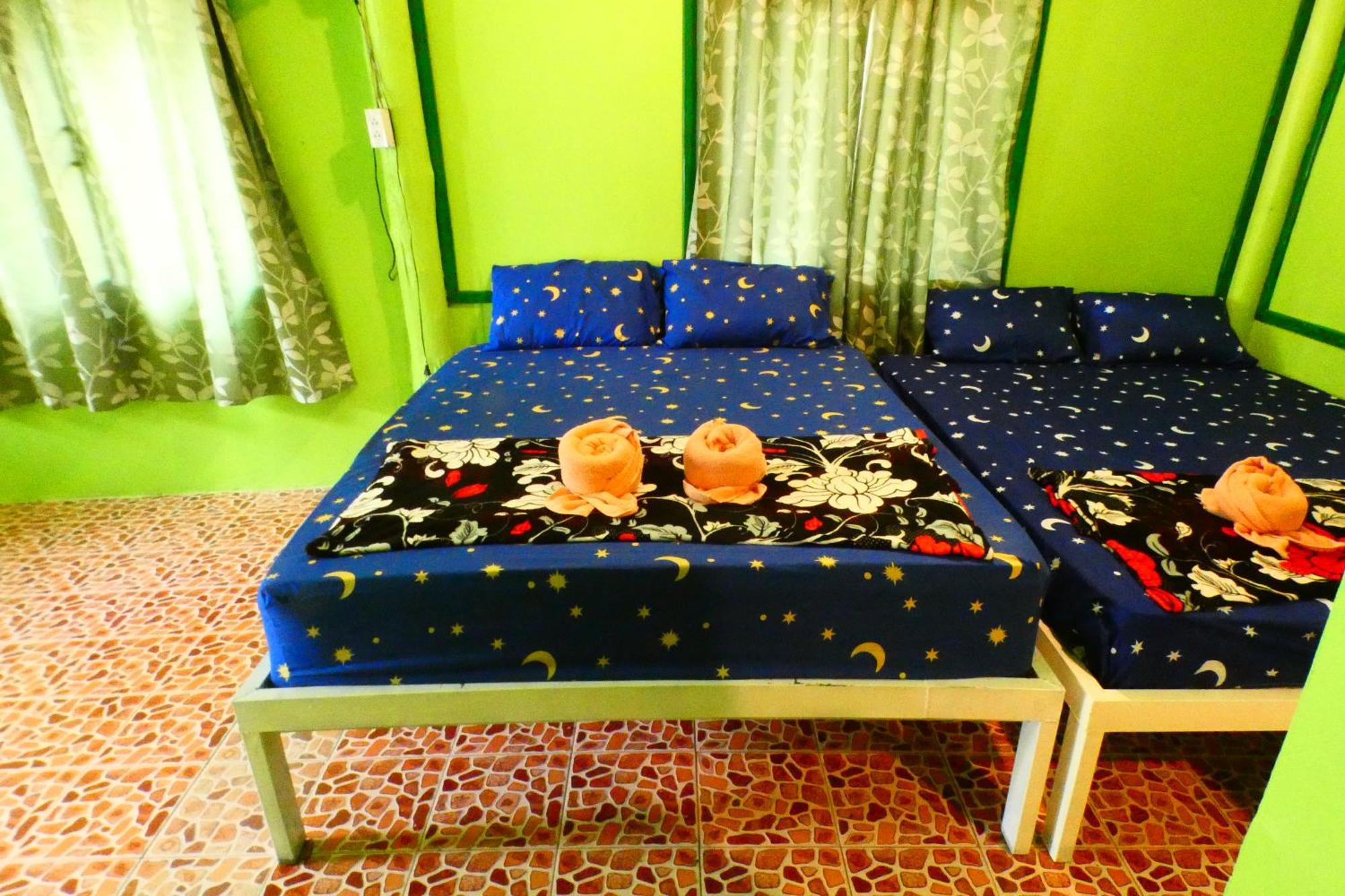 Ao Yai Homestay *