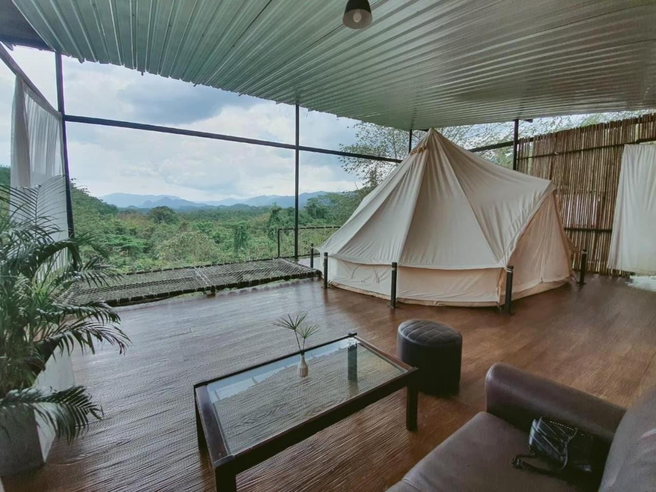 Tanoshi Glamping In Khao Sok Luxury tent
