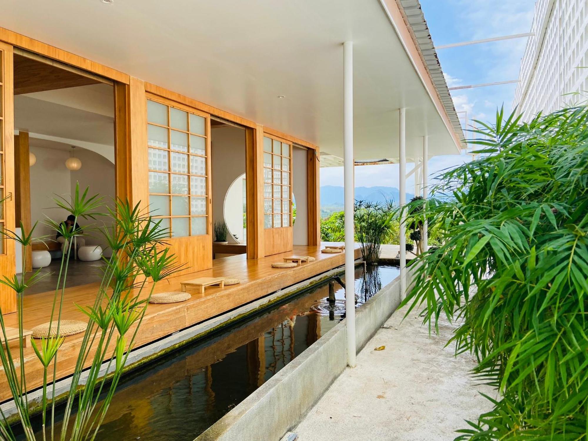 Luxury tent Tanoshi Glamping In Khao Sok 2*