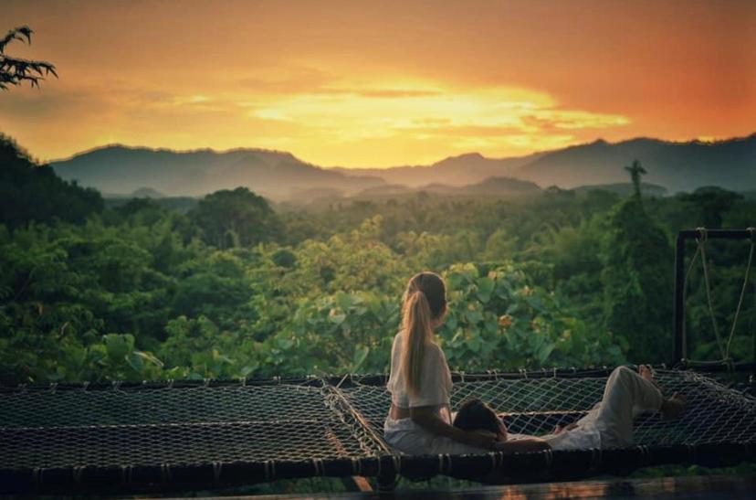 Tanoshi Glamping In Khao Sok 2*