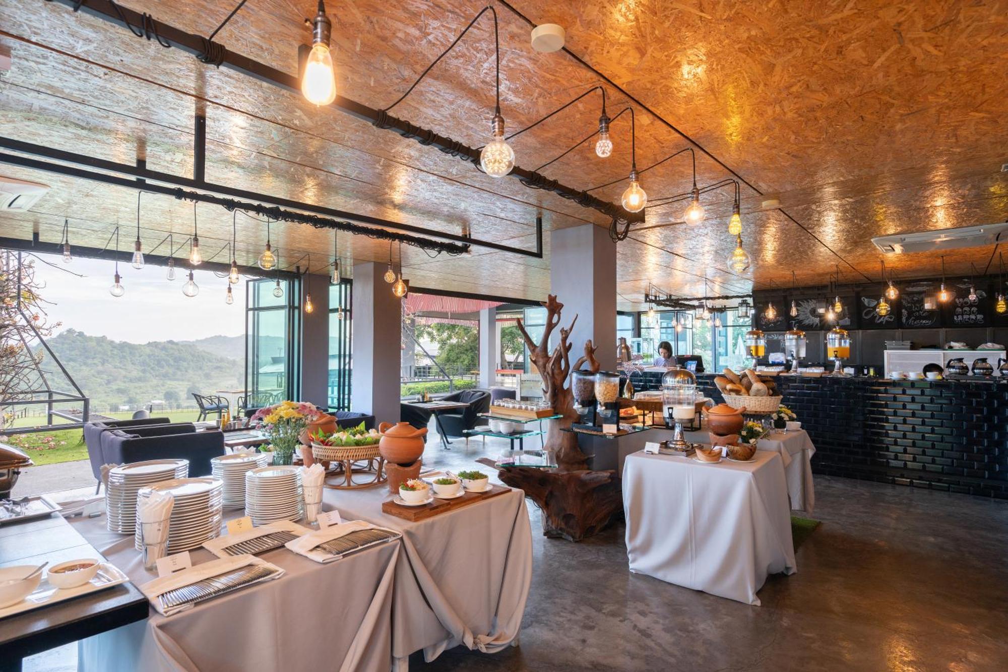 Resort The Paz Khao Yai By Pcl 4*