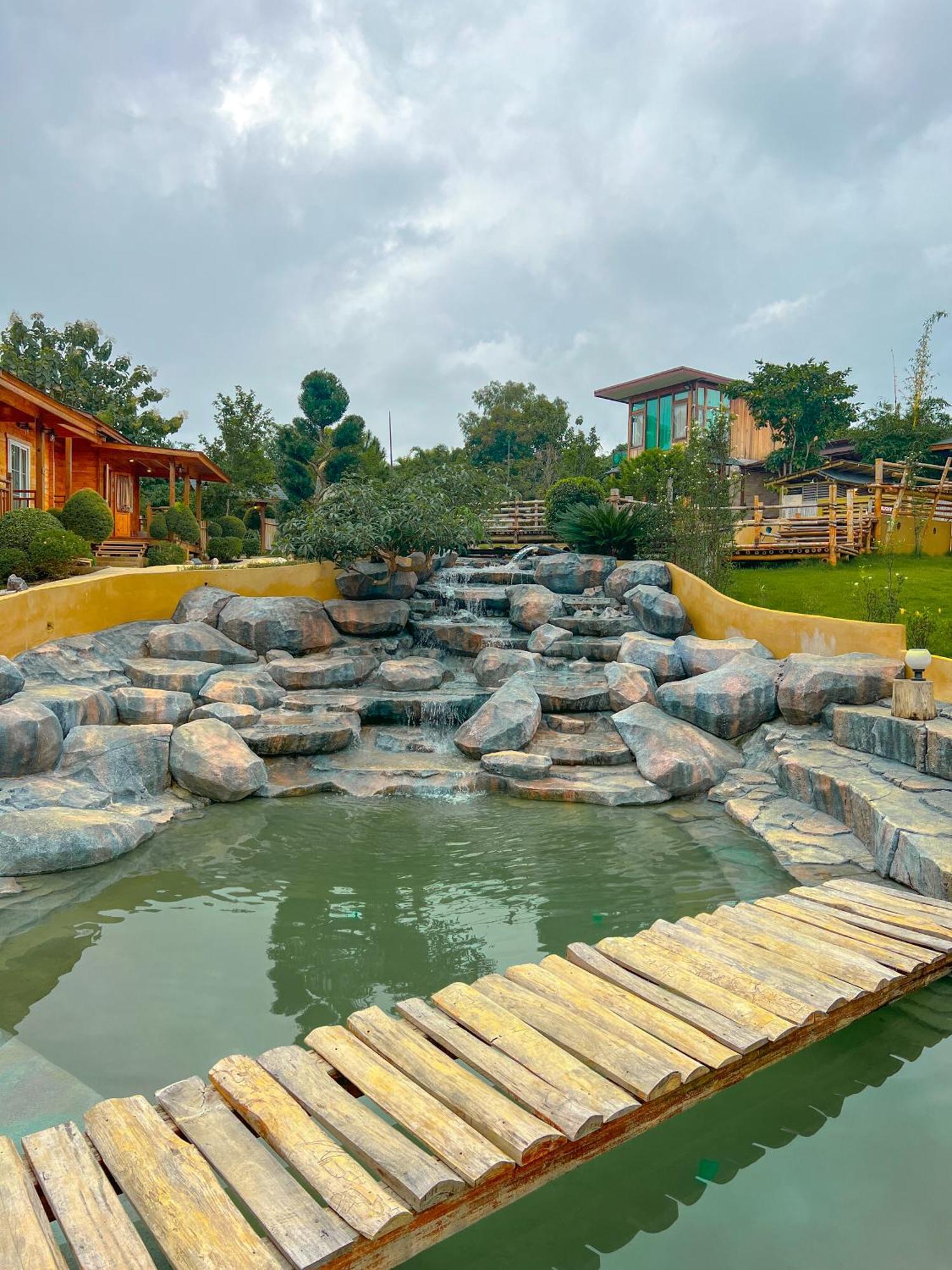 Soundless Resort *
