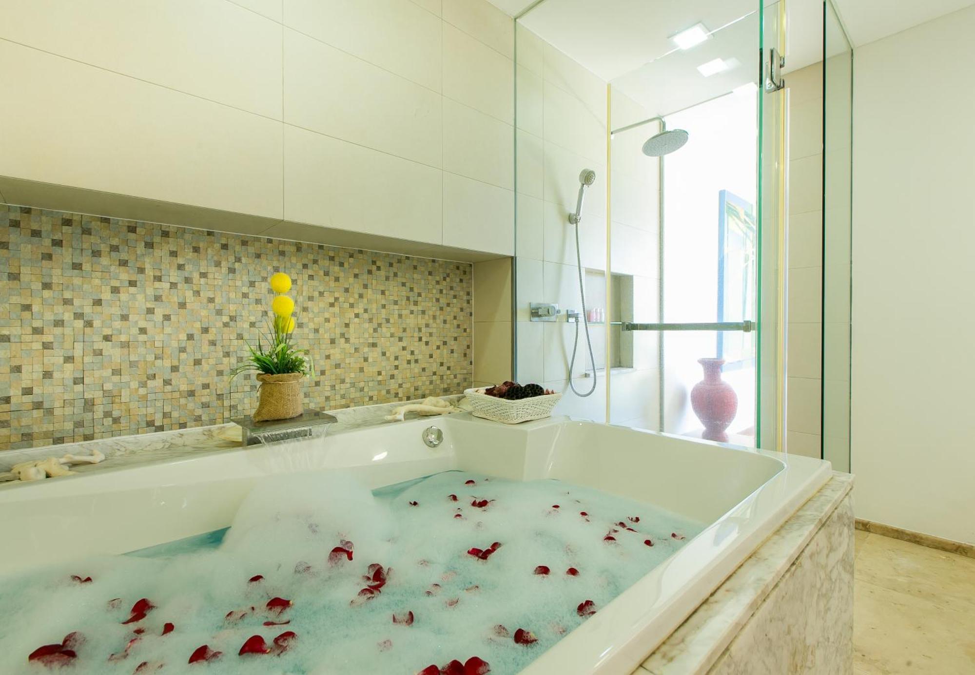 The Heights Penthouse Ocean View A11 Near * Kata Beach (Phuket)